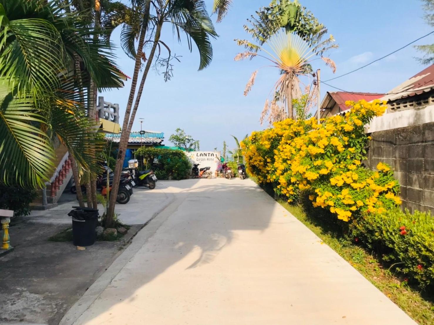 Lanta Garden Home