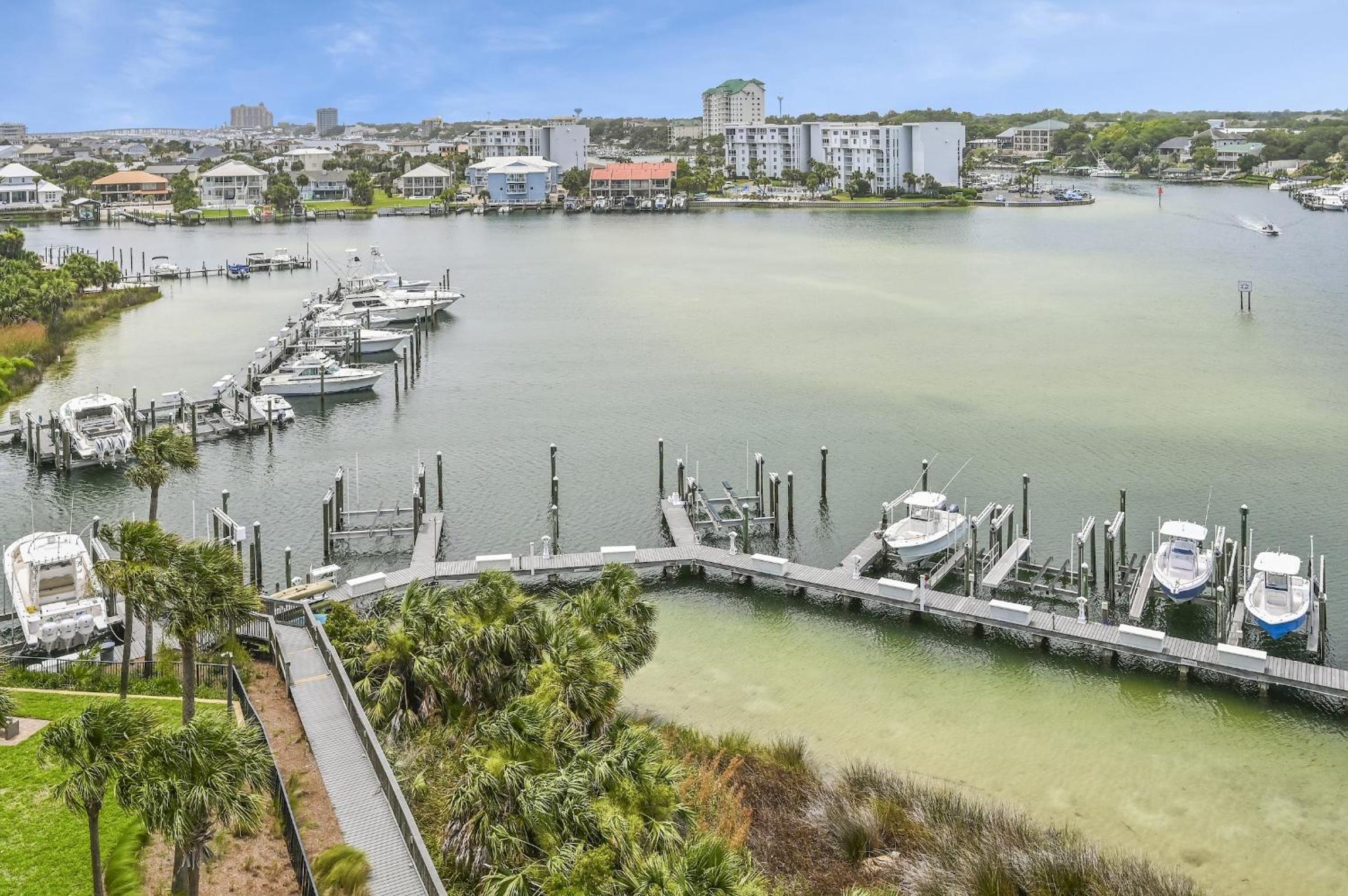 Harbor Landing 602A view 3