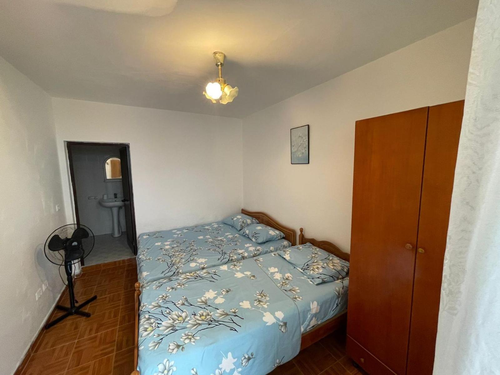 Nana's Rooms