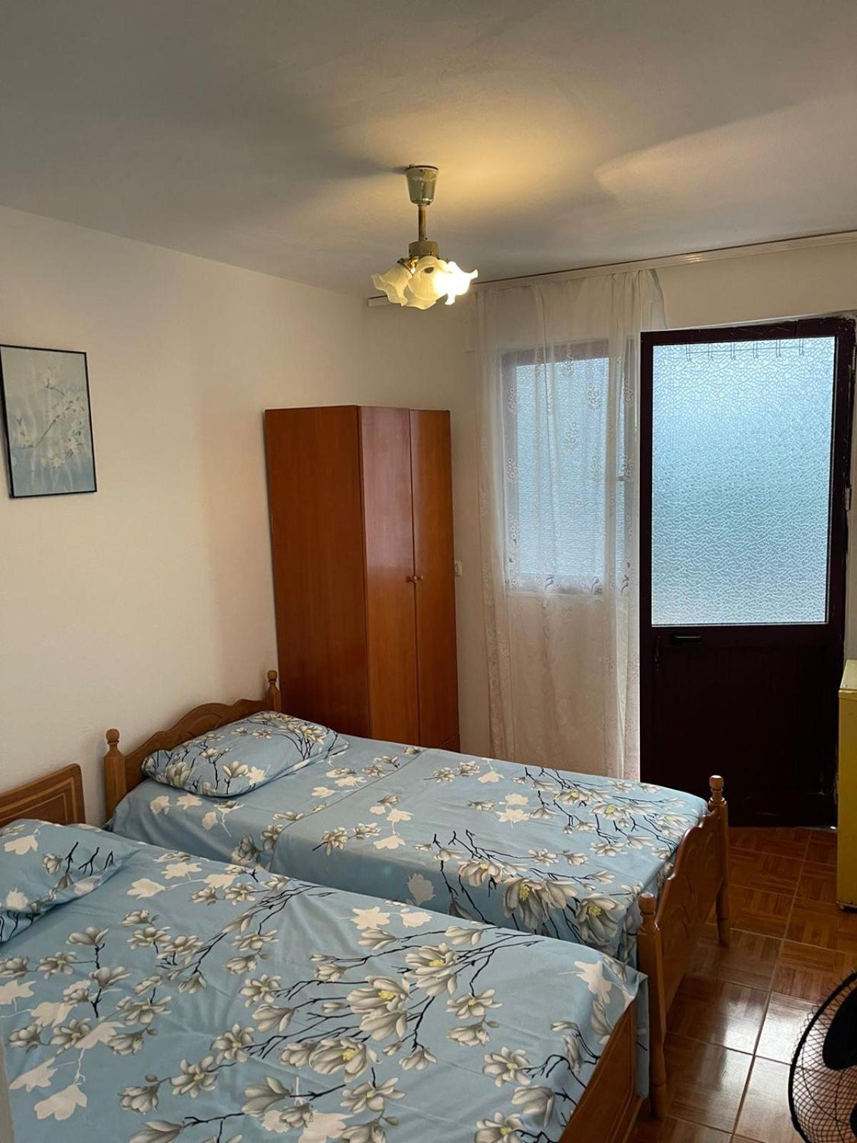 Nana's Rooms