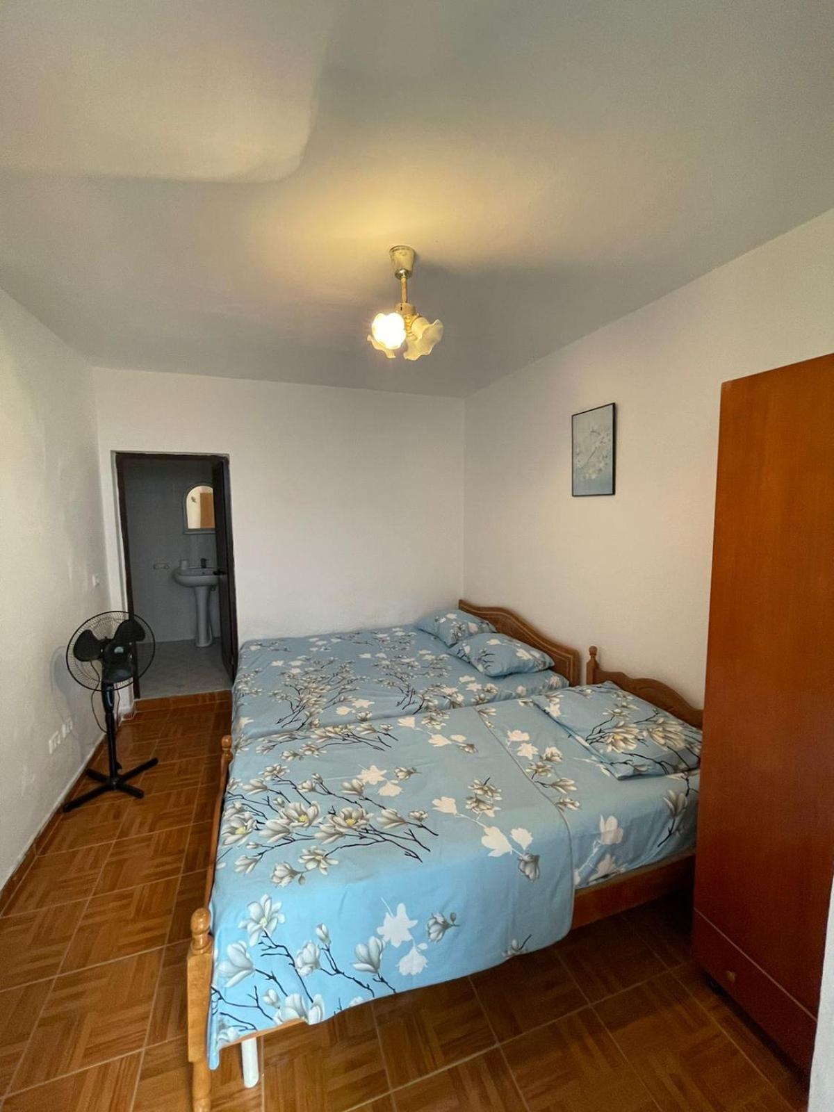Nana's Rooms