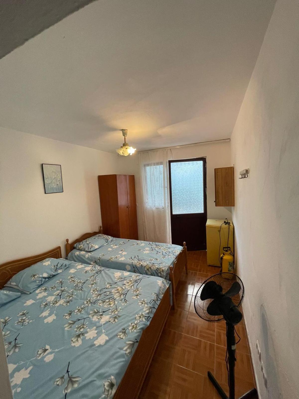Nana's Rooms