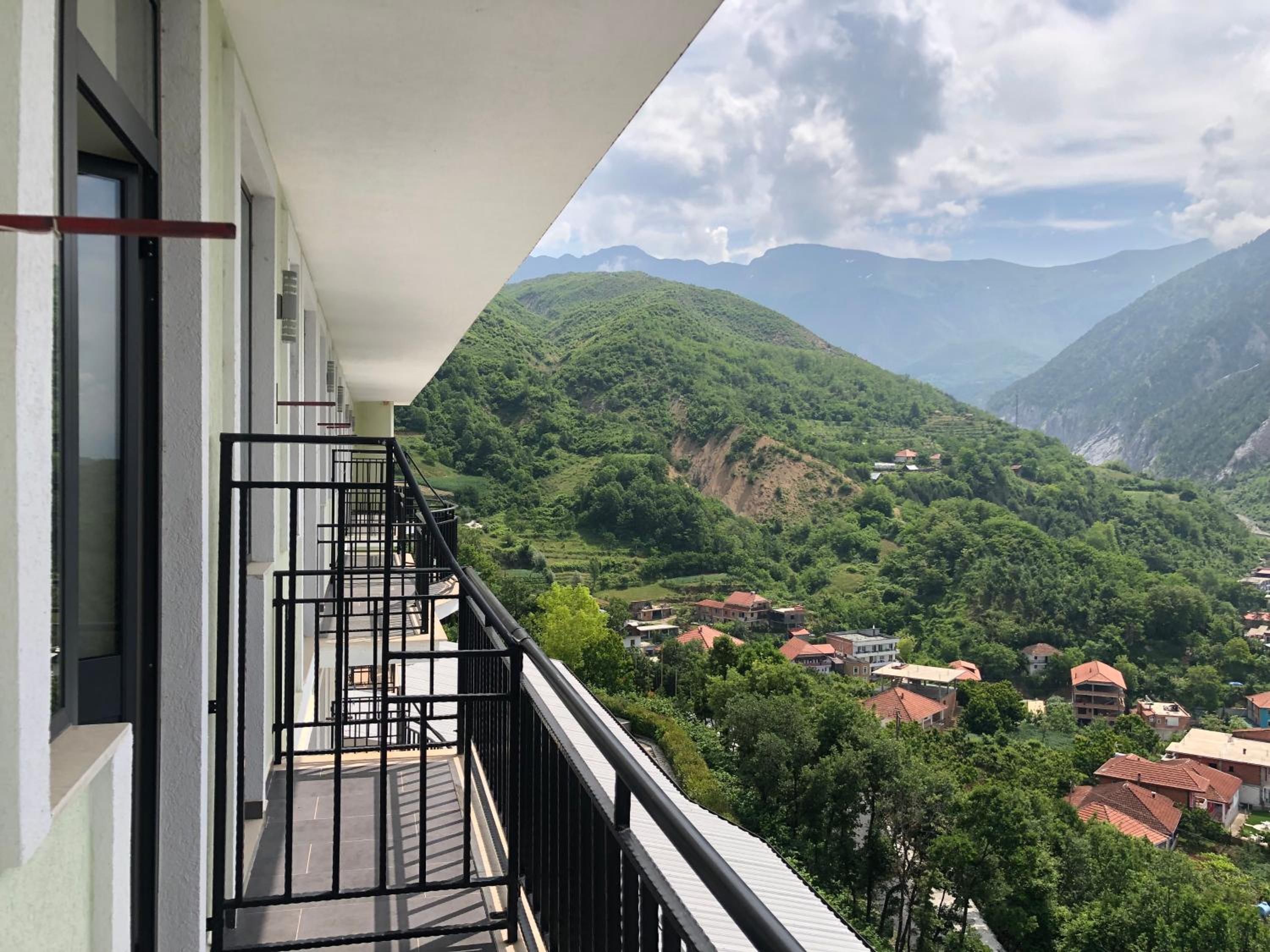 Bujtina Vrenezi