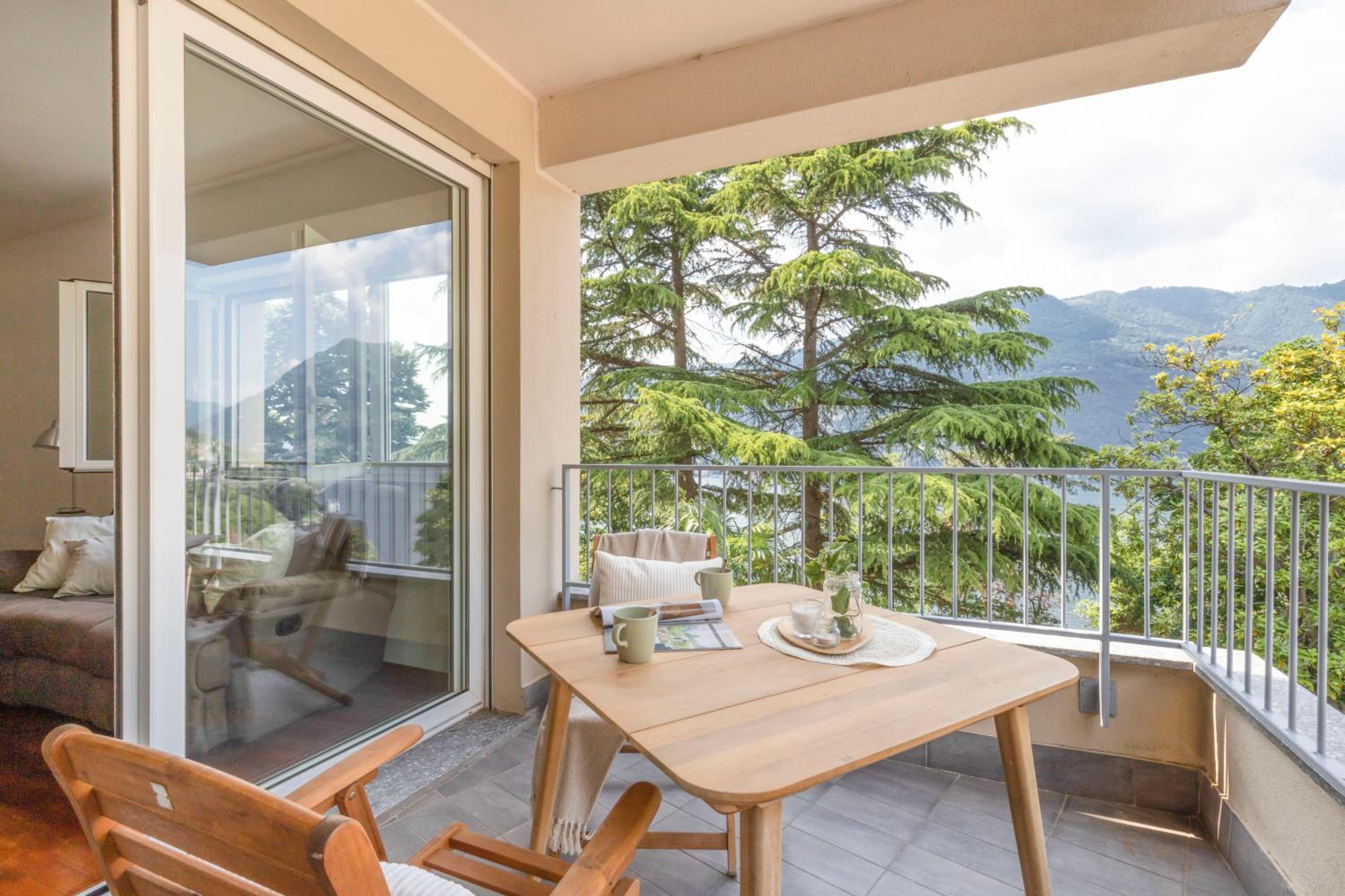 Appartamento con Terrazzo Vistalago view 5