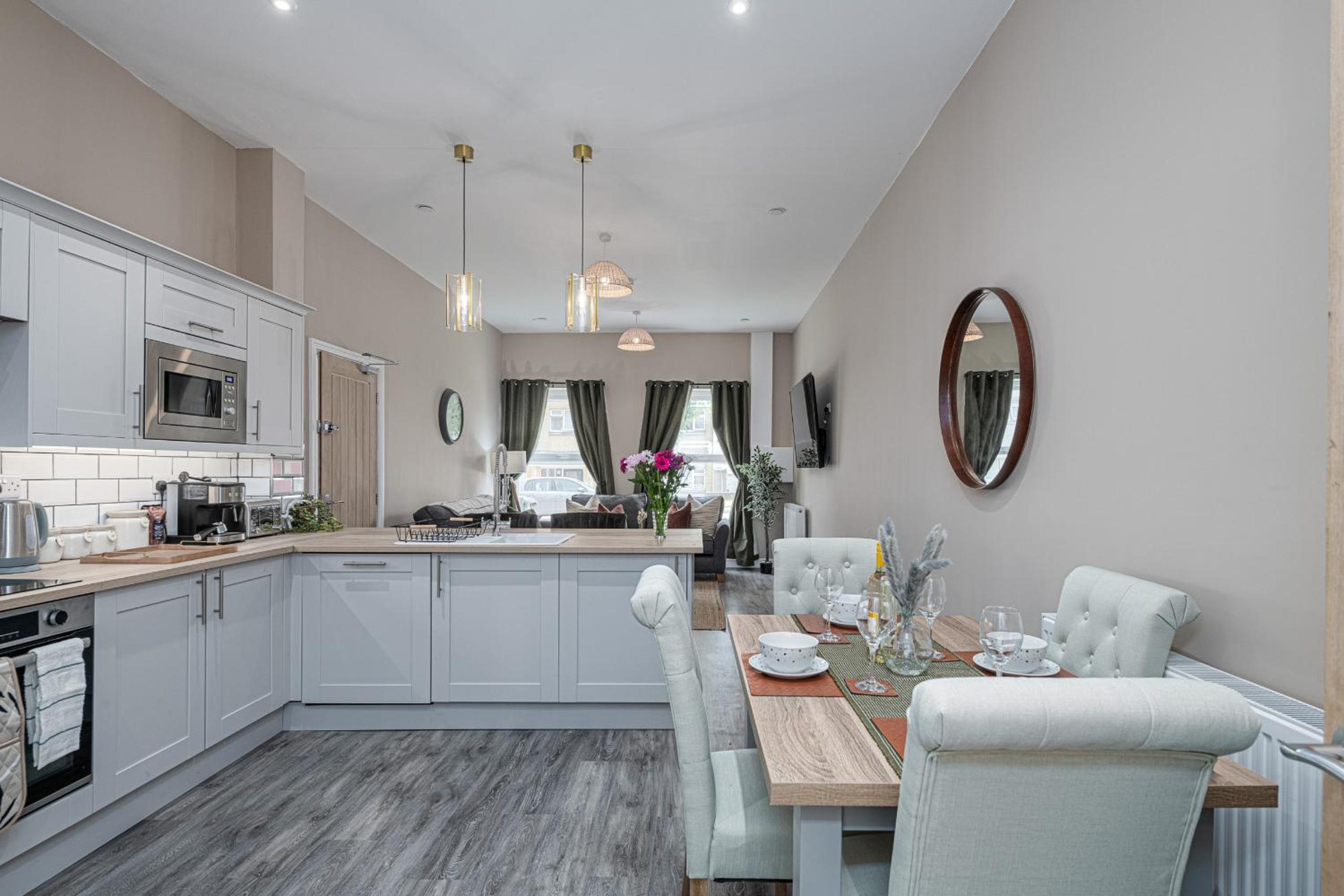 Finest Retreats - Peace Retreats Apartment, Pwllheli