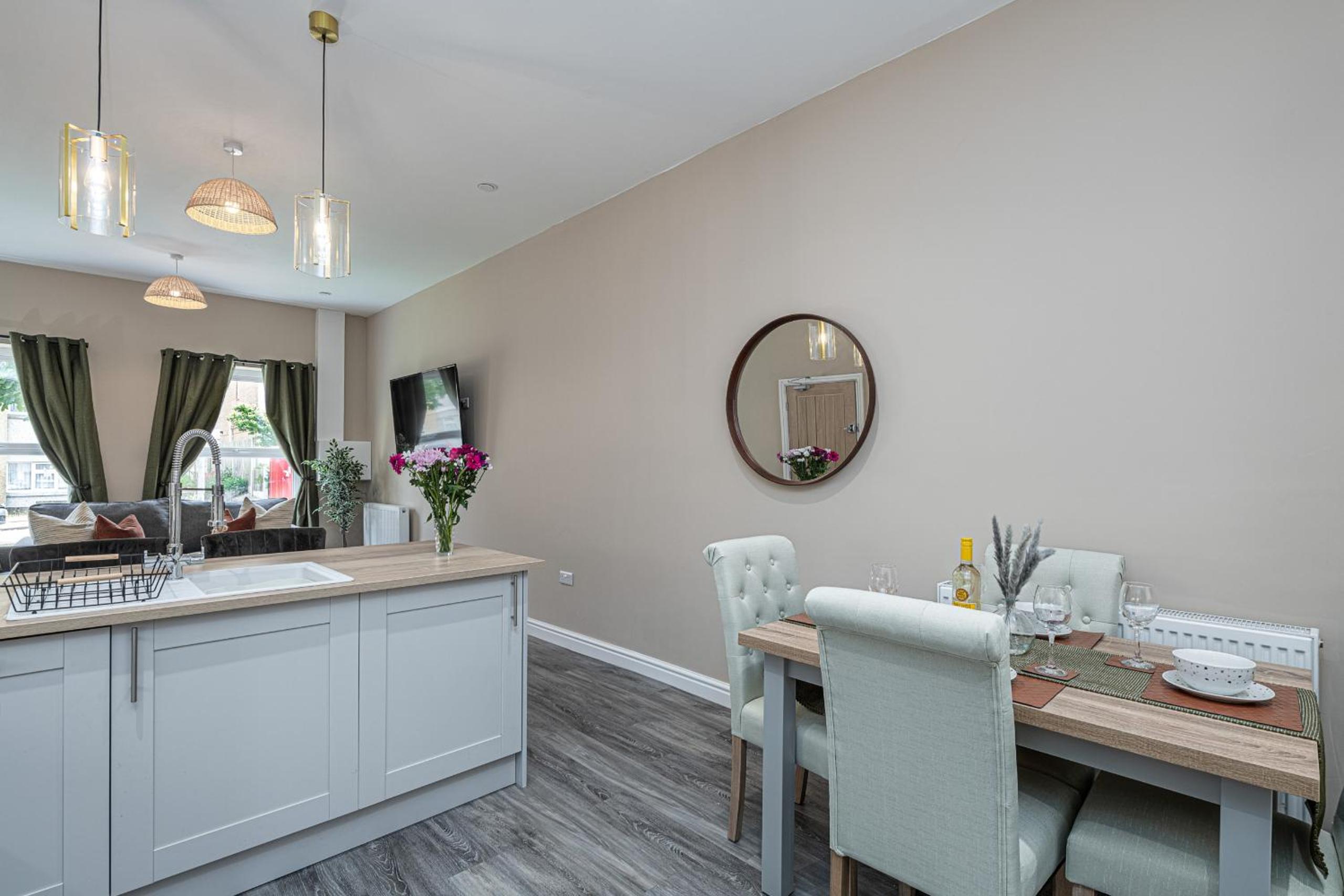 Finest Retreats - Peace Retreats Apartment, Pwllheli
