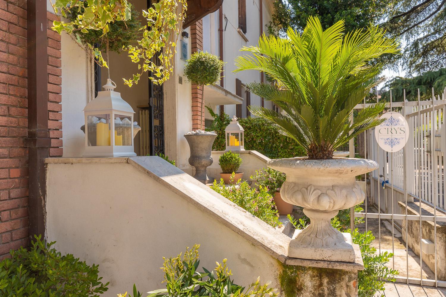CRYS: Apartments, Holiday, Business, Verde view 2