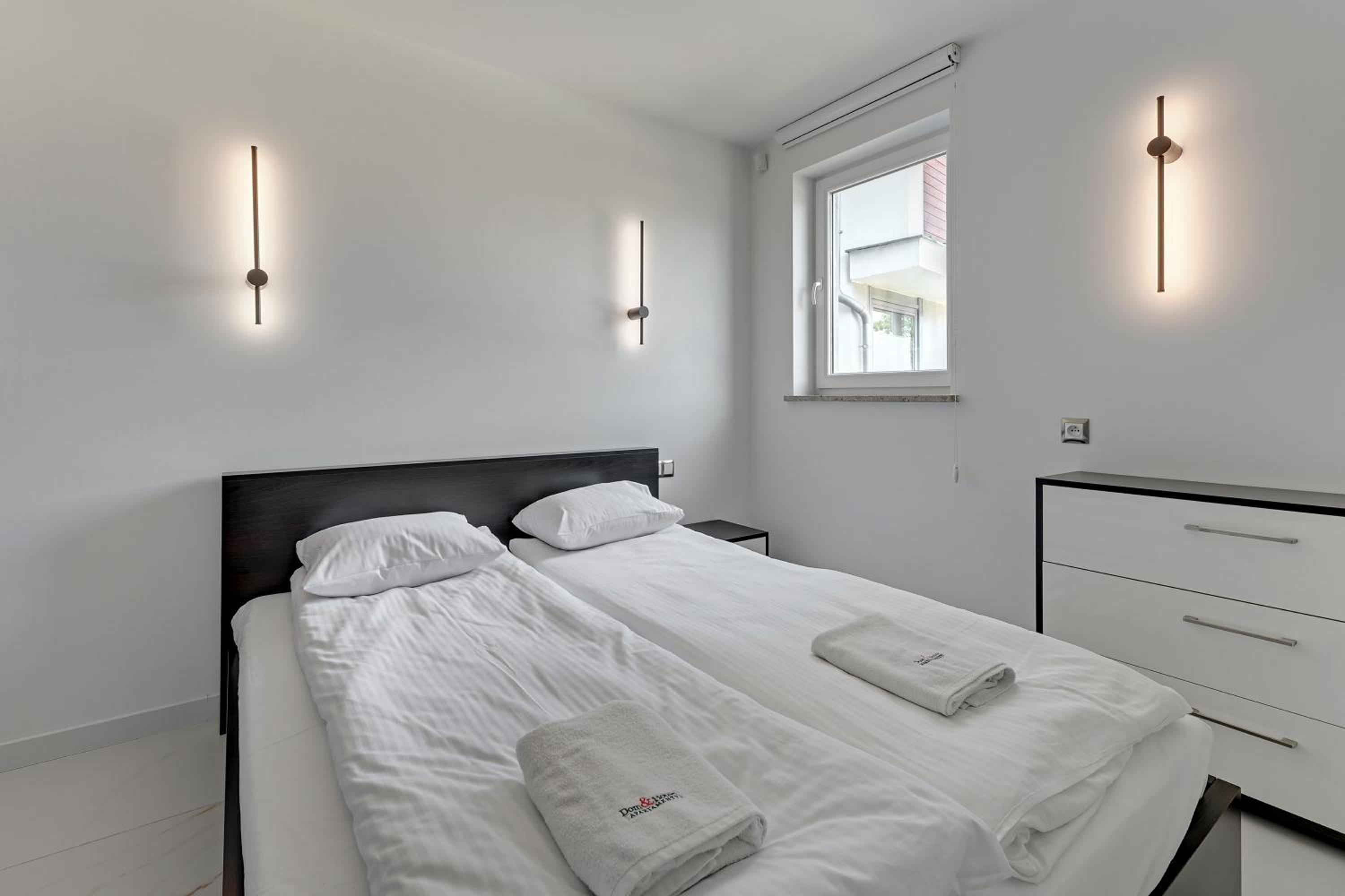 Sunrise apartments close to the beach & by Noclegi Renters