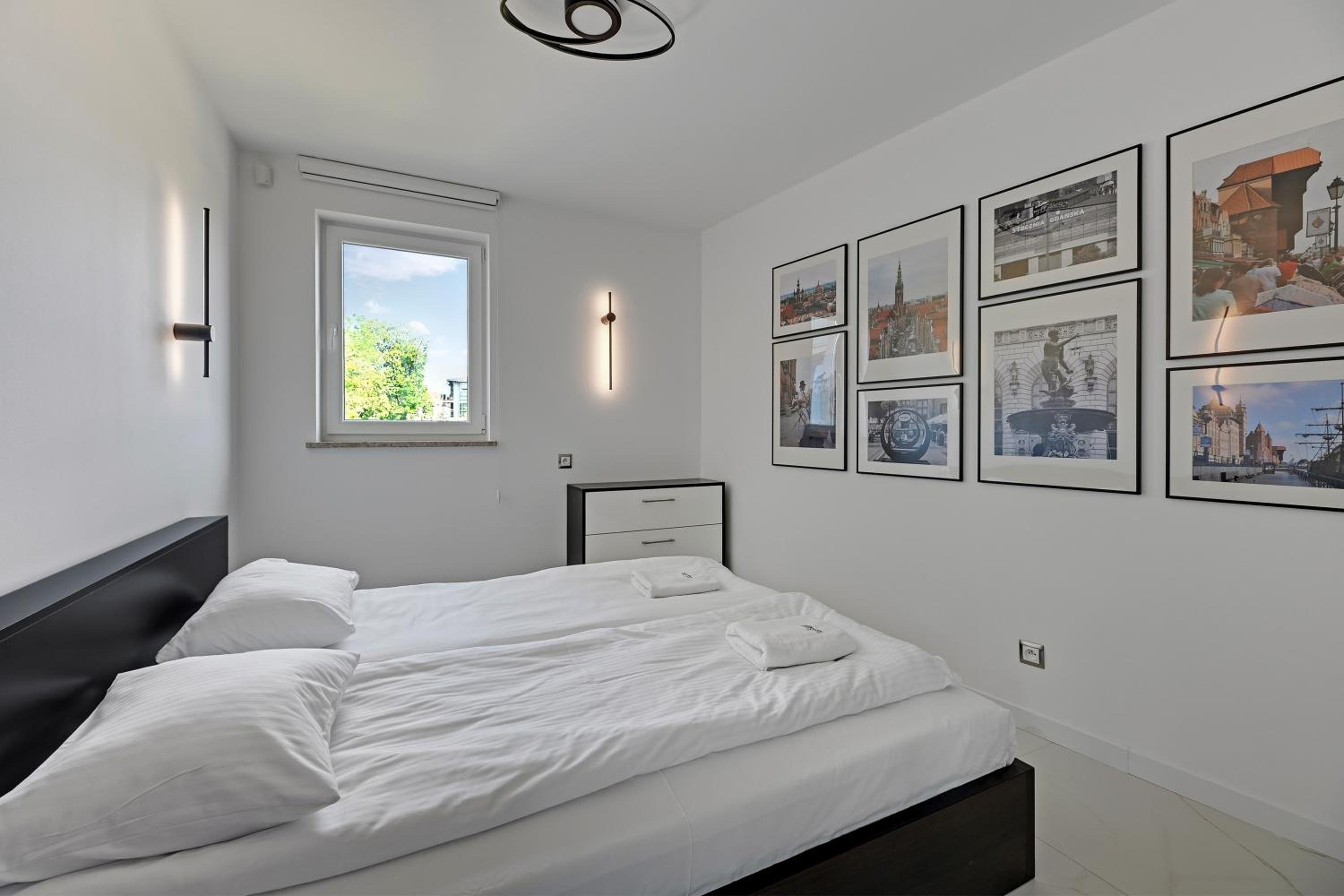 Sunrise apartments close to the beach & by Noclegi Renters