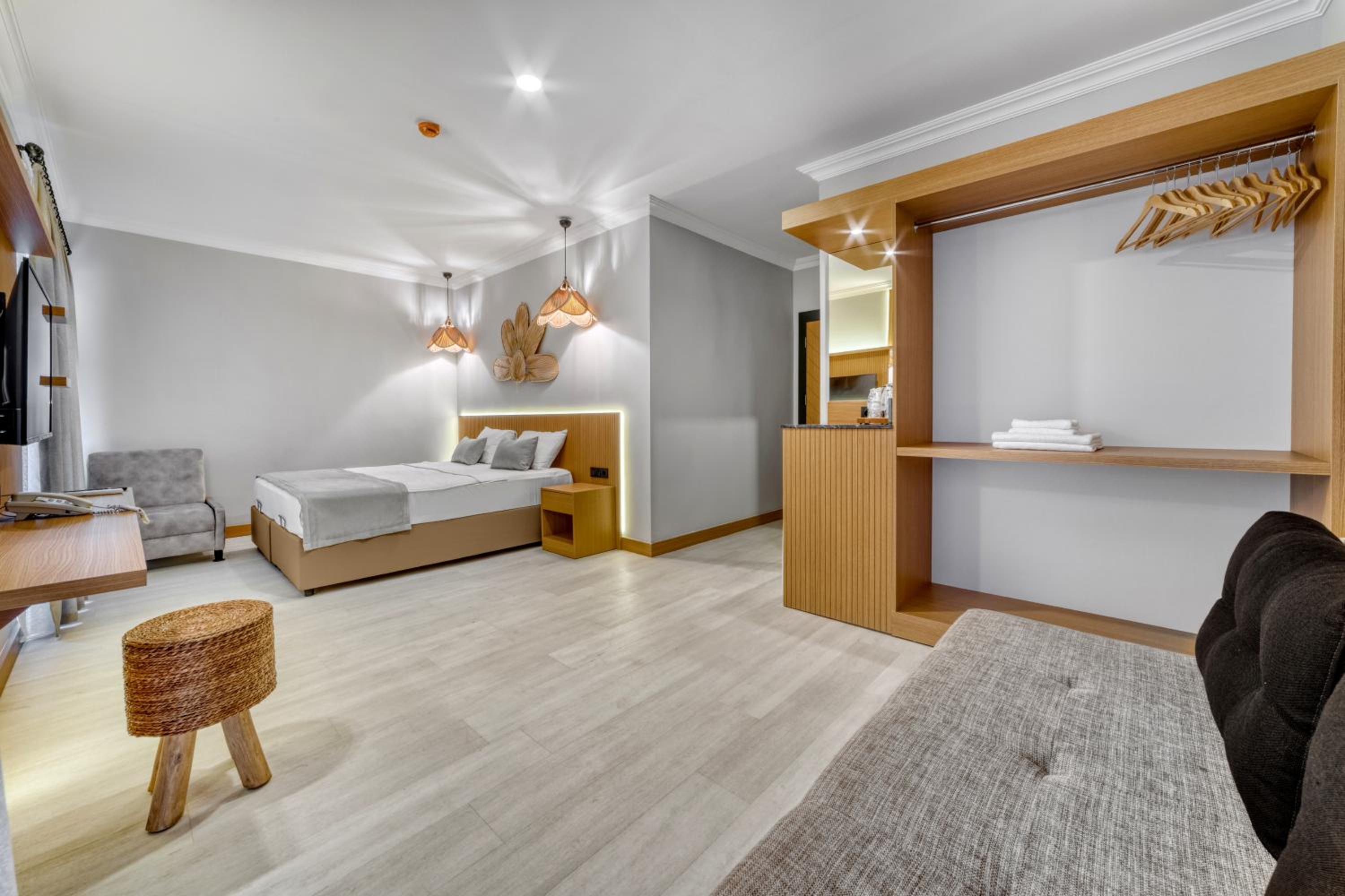 Hildegard Hotel - Image 31