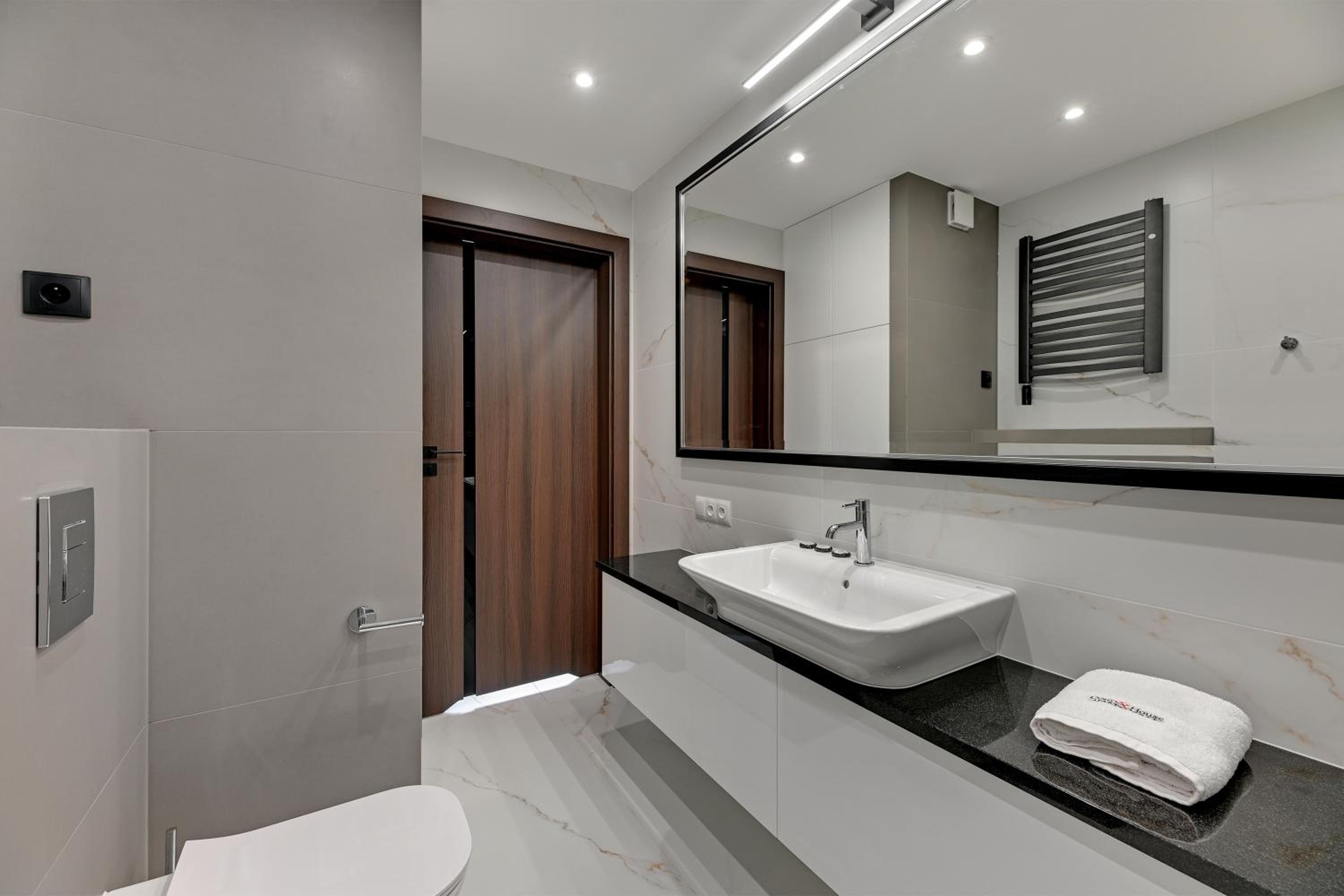Sunrise apartments close to the beach & by Noclegi Renters