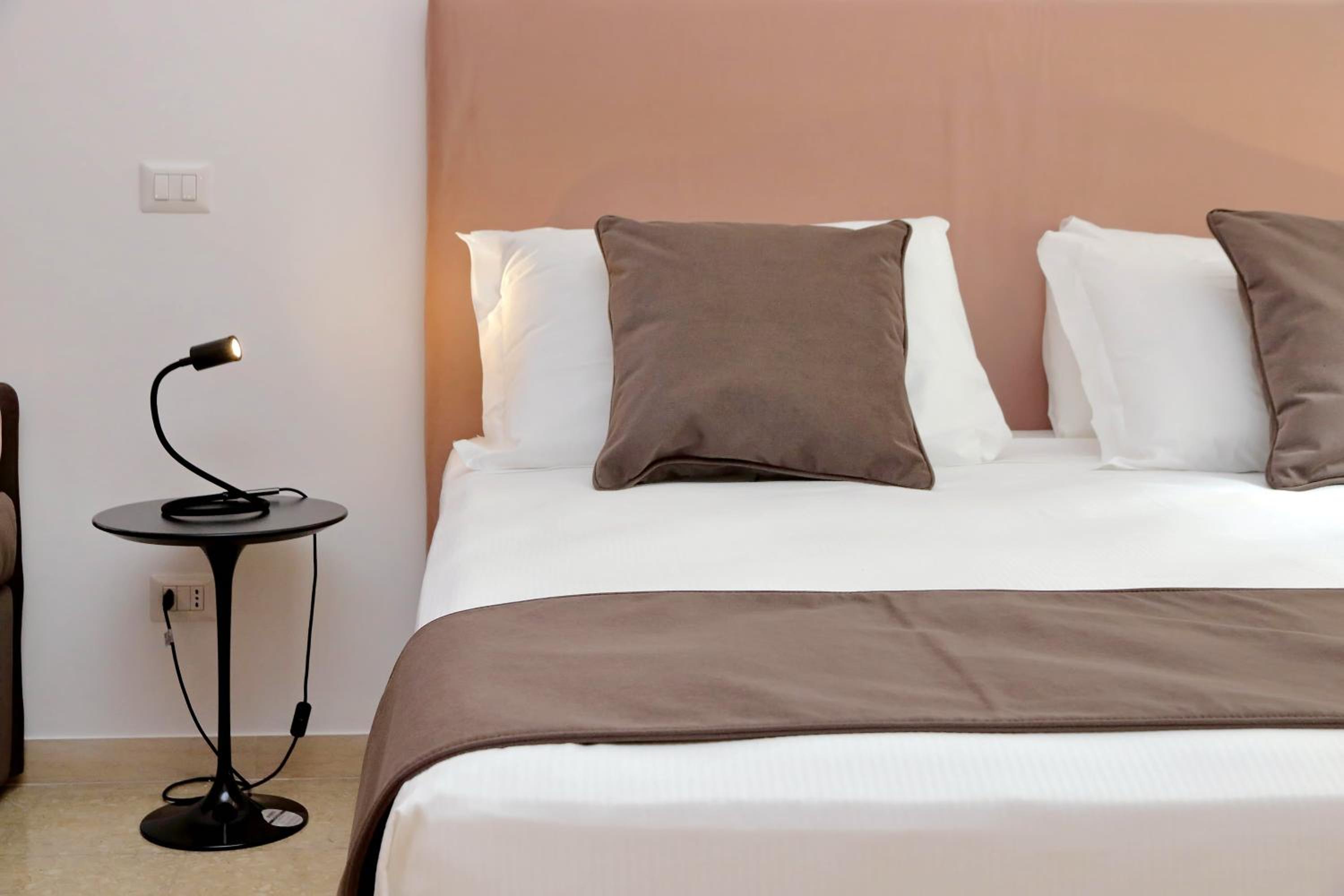 Youroom Quattro Fontane - Rooms