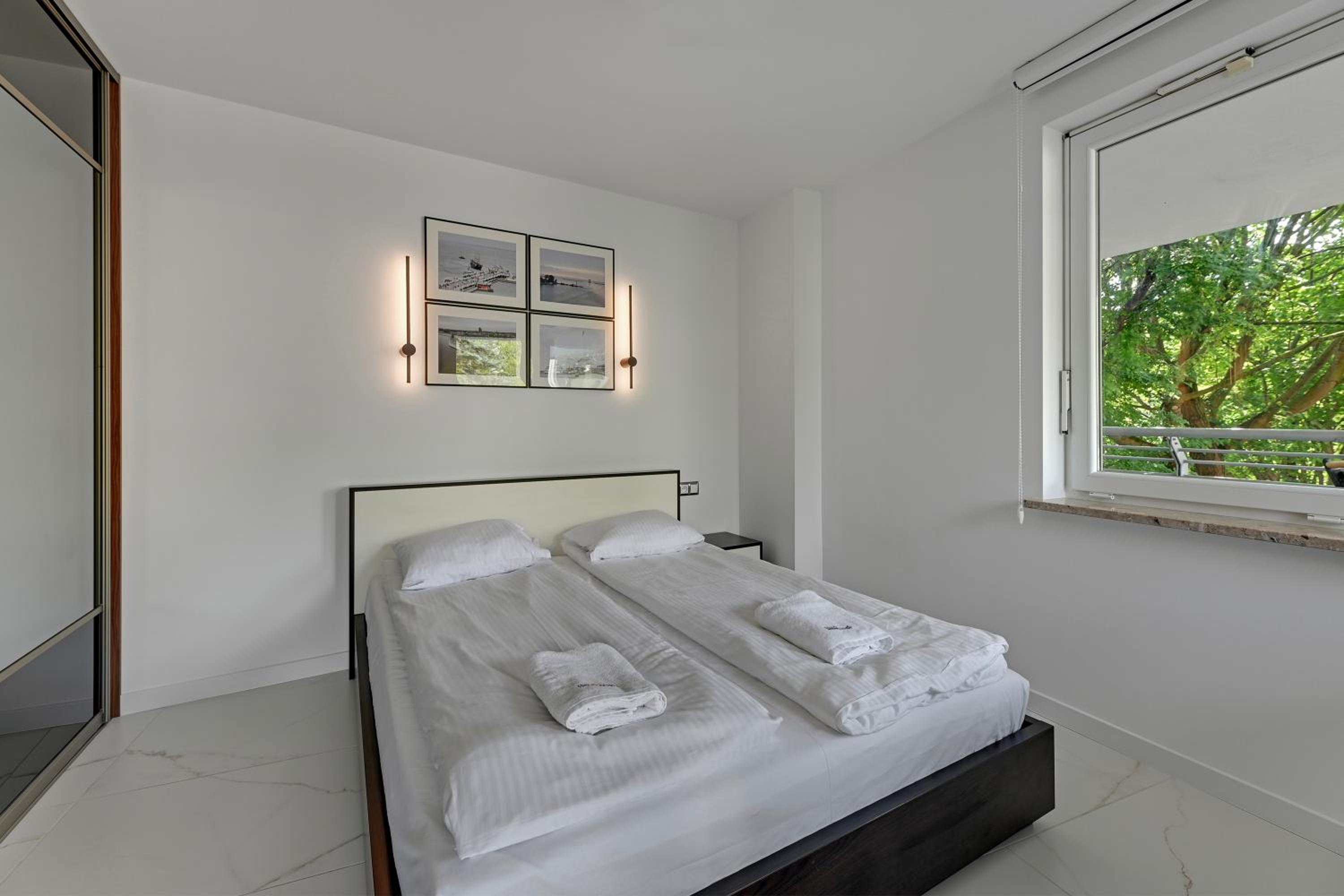Sunrise apartments close to the beach & by Noclegi Renters