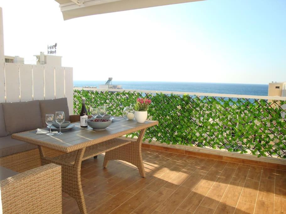 Centre Penthouse With SeaView