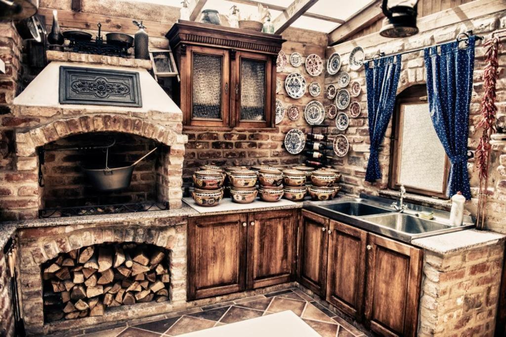 Bástya Panzió és Étterem view 2