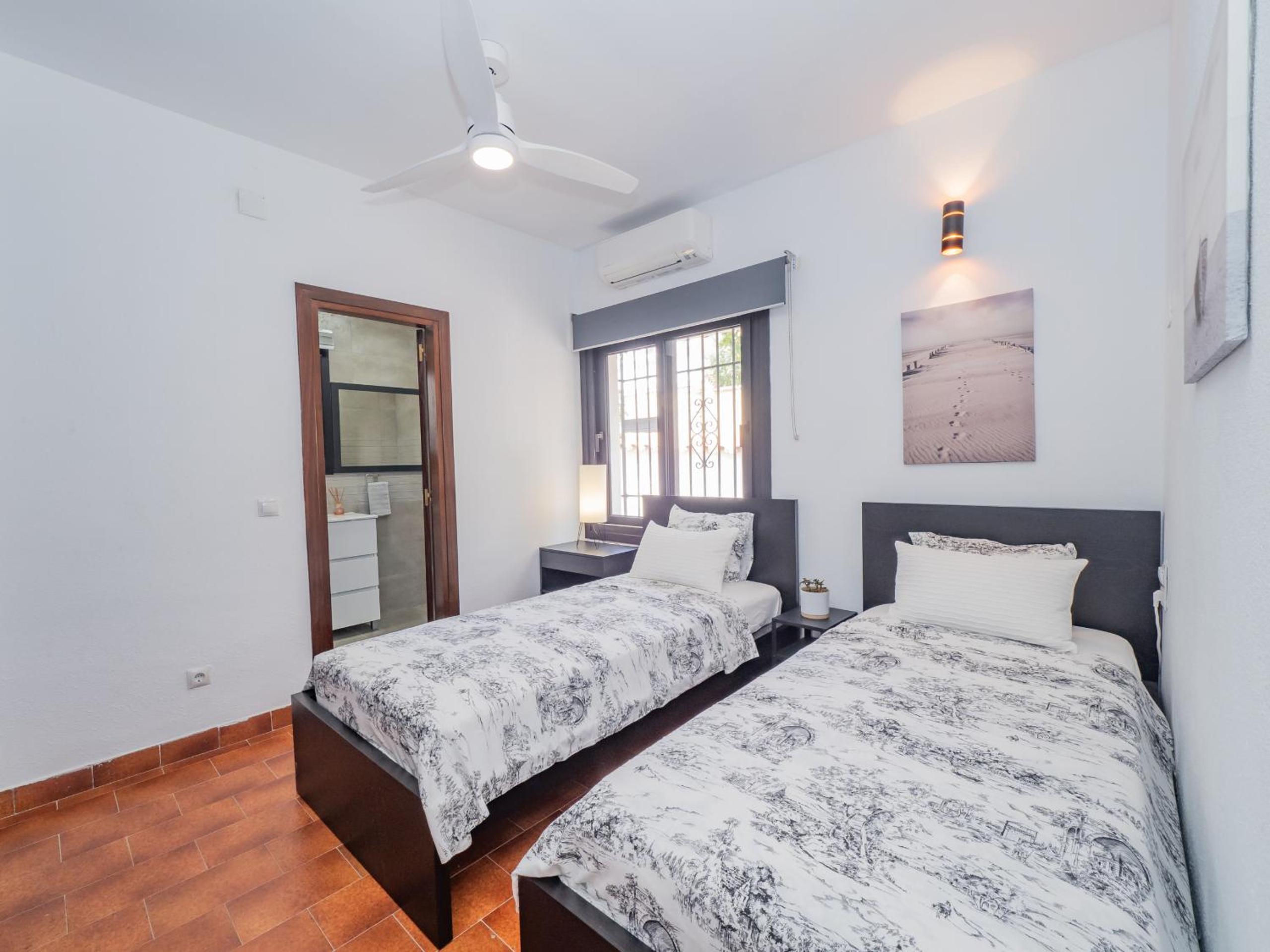 Cubo's Beach Front Villa Benalmadena
