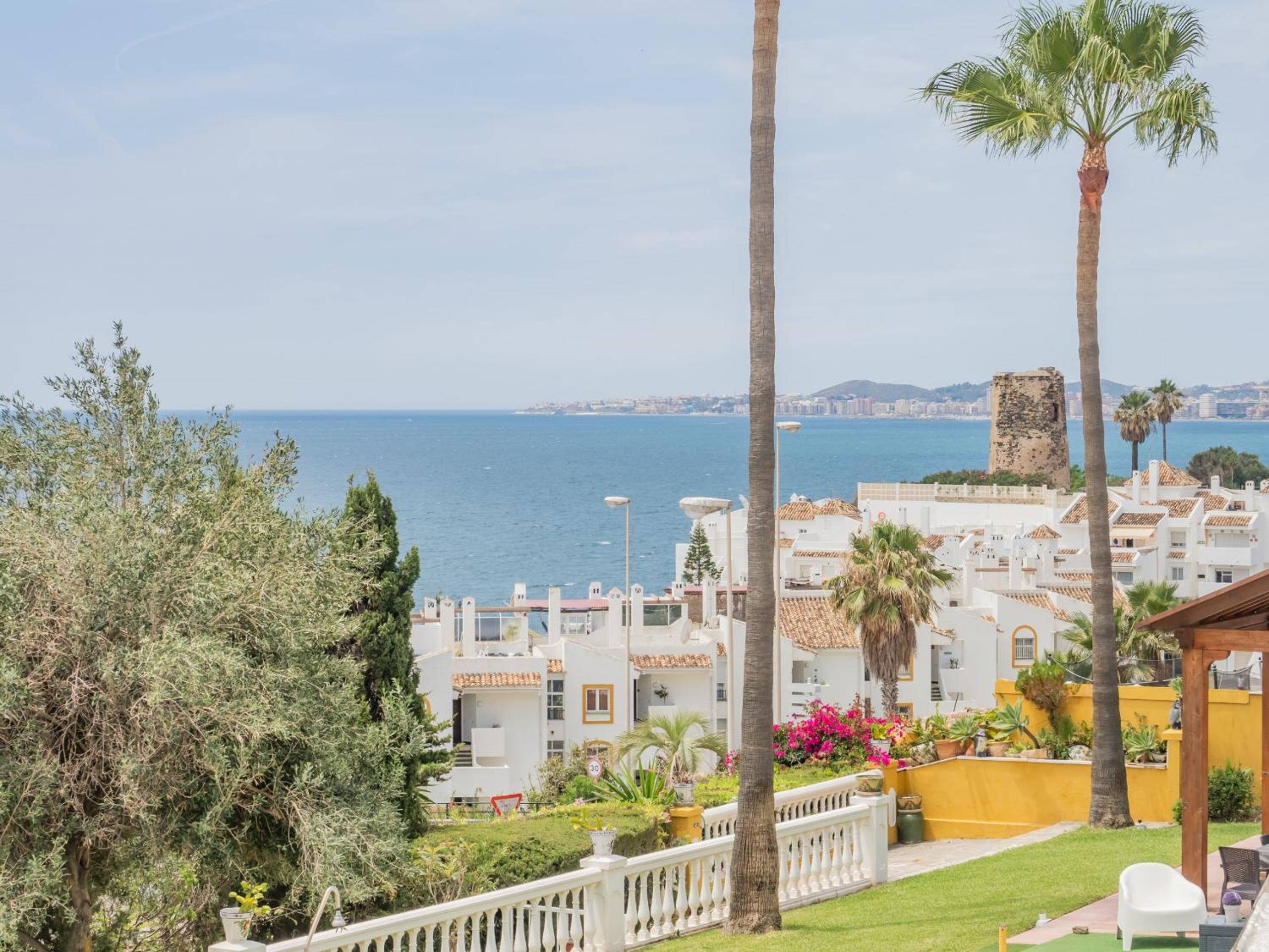 Cubo's Beach Front Villa Benalmadena