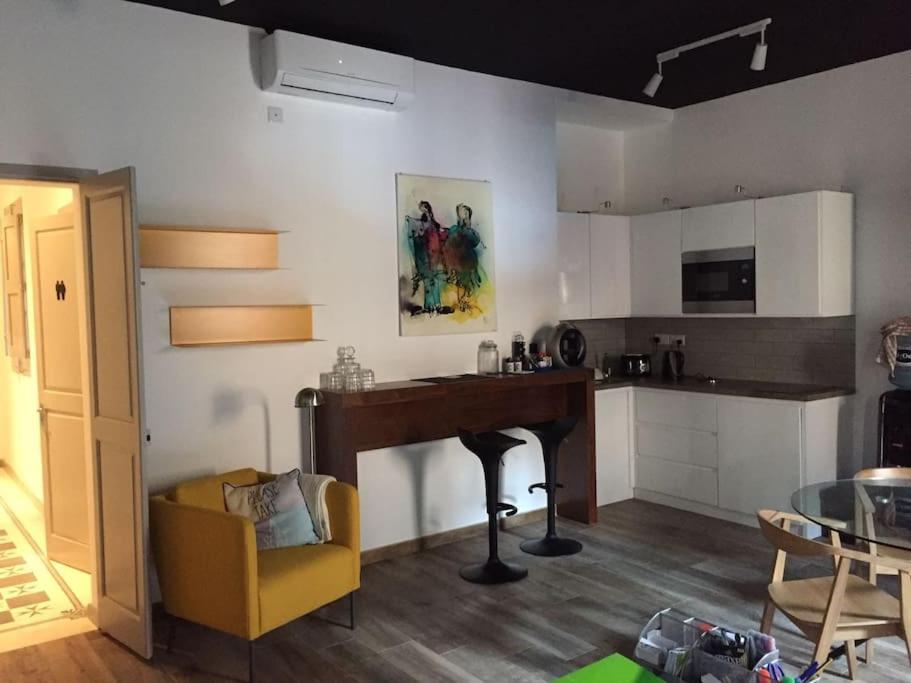 Valletta Stylish City Pad