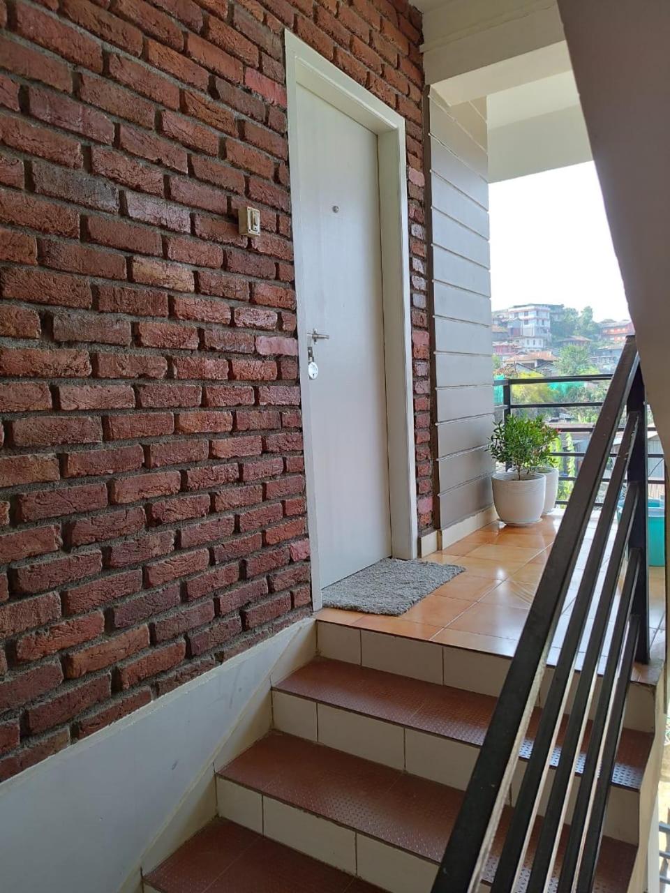 Lorin BnB view 2