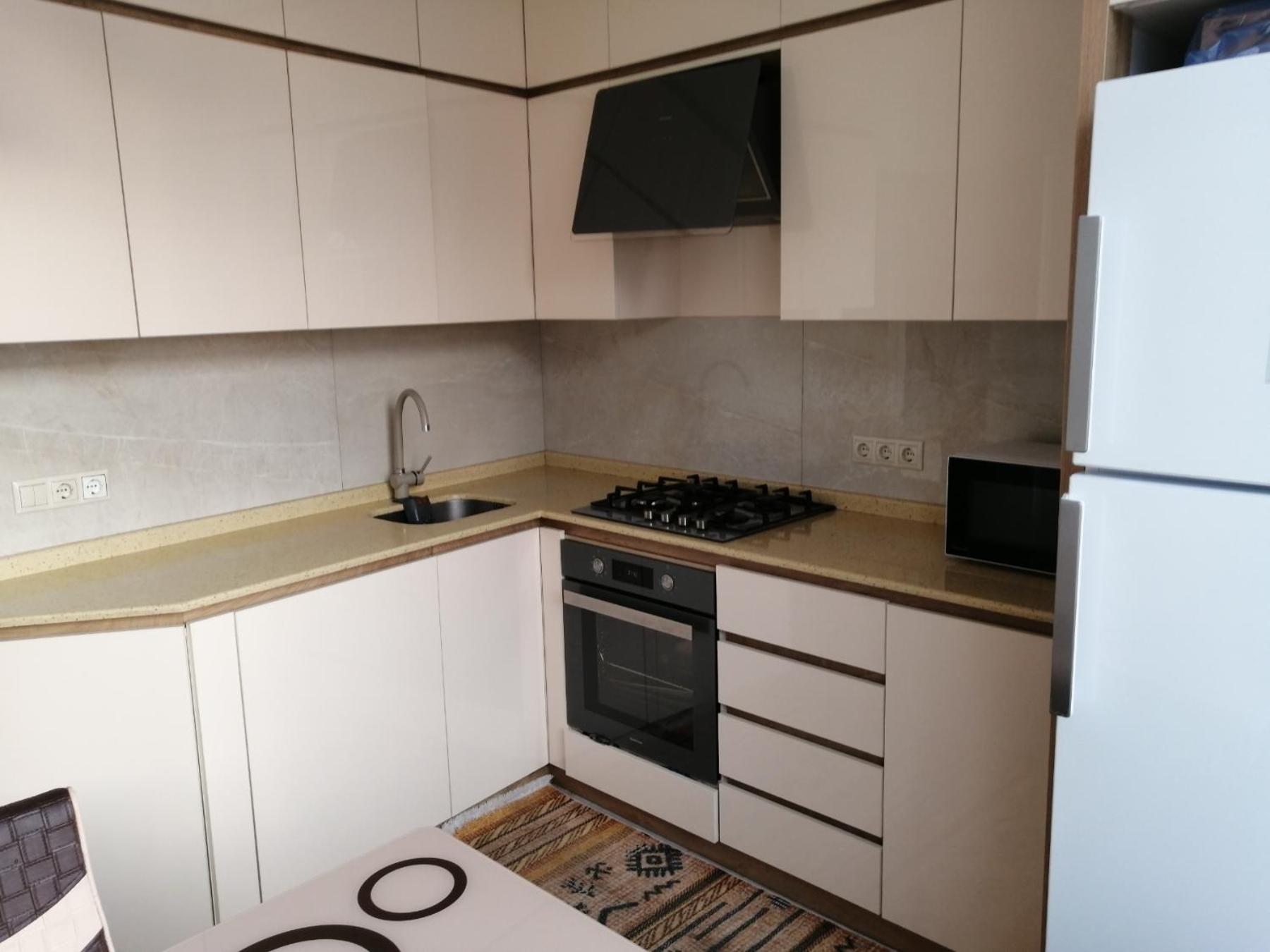 4 rooms apartment near the sea view 5