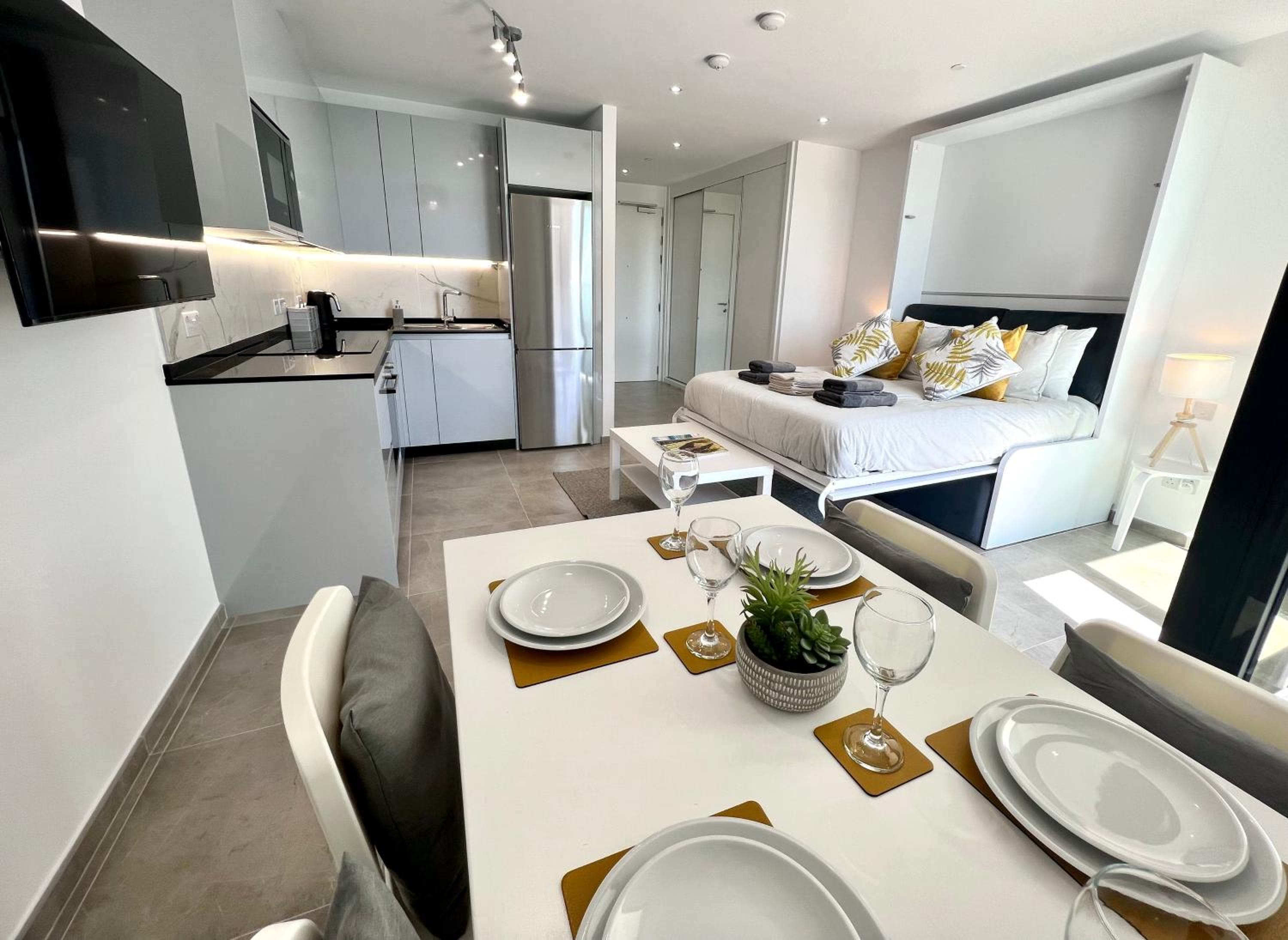 Stylish Studio With Ocean View view 4