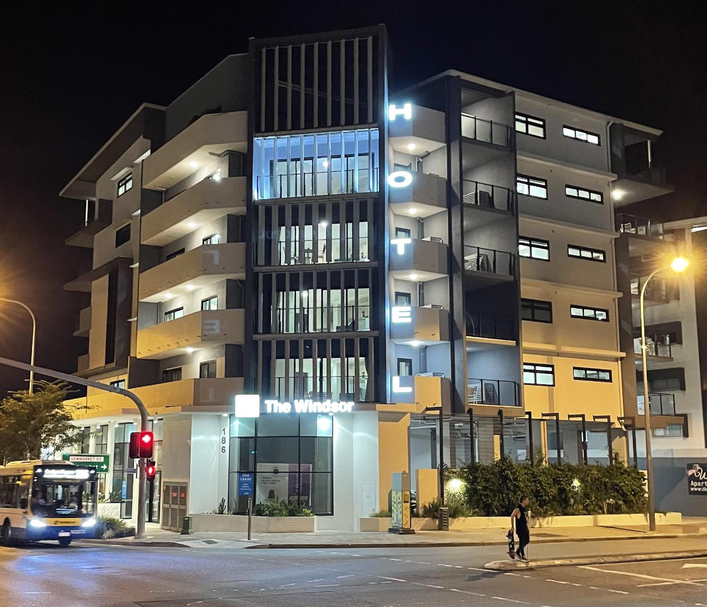 The Windsor, Hotel Rooms & Apartments