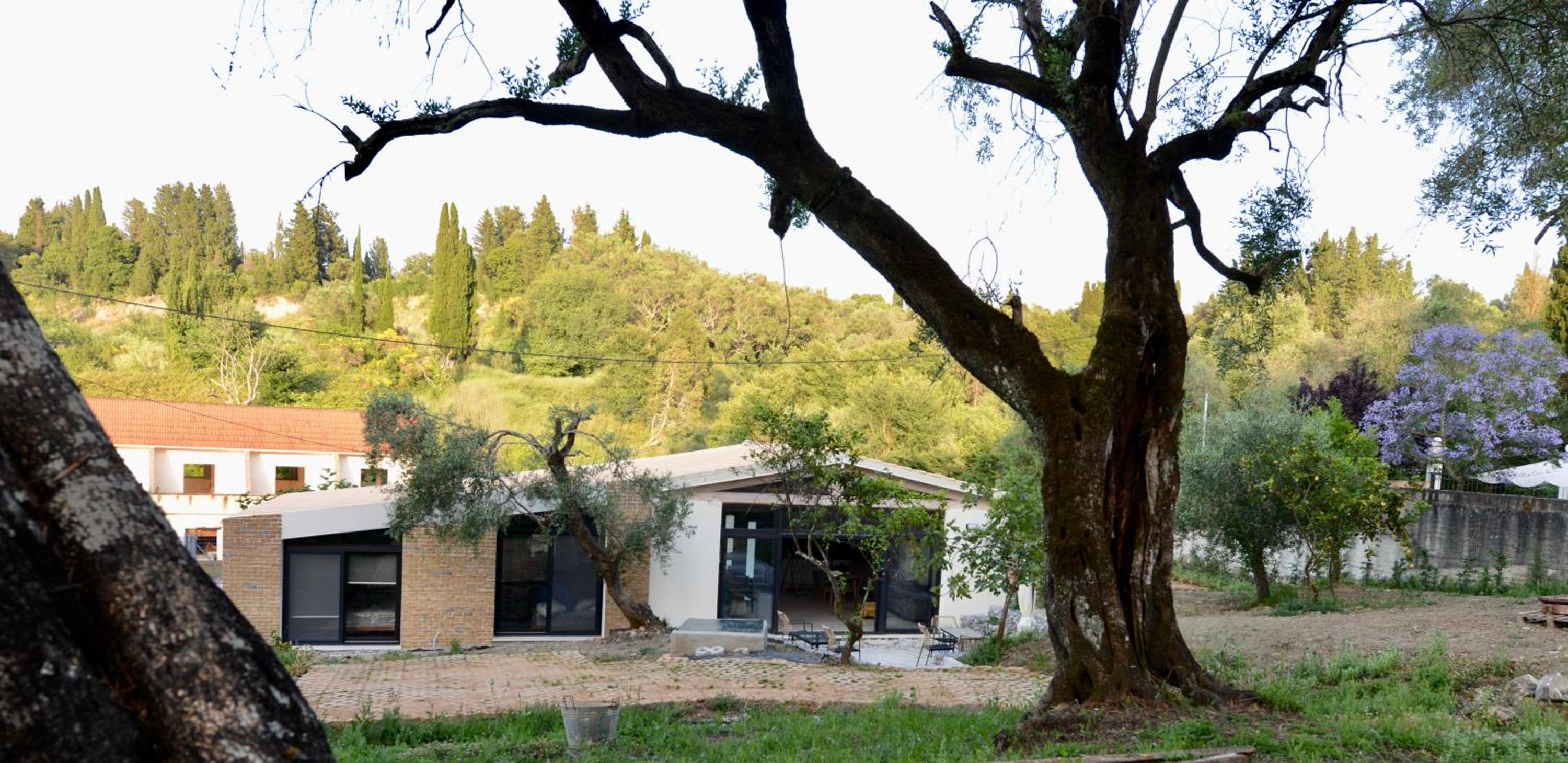 Stablus house
