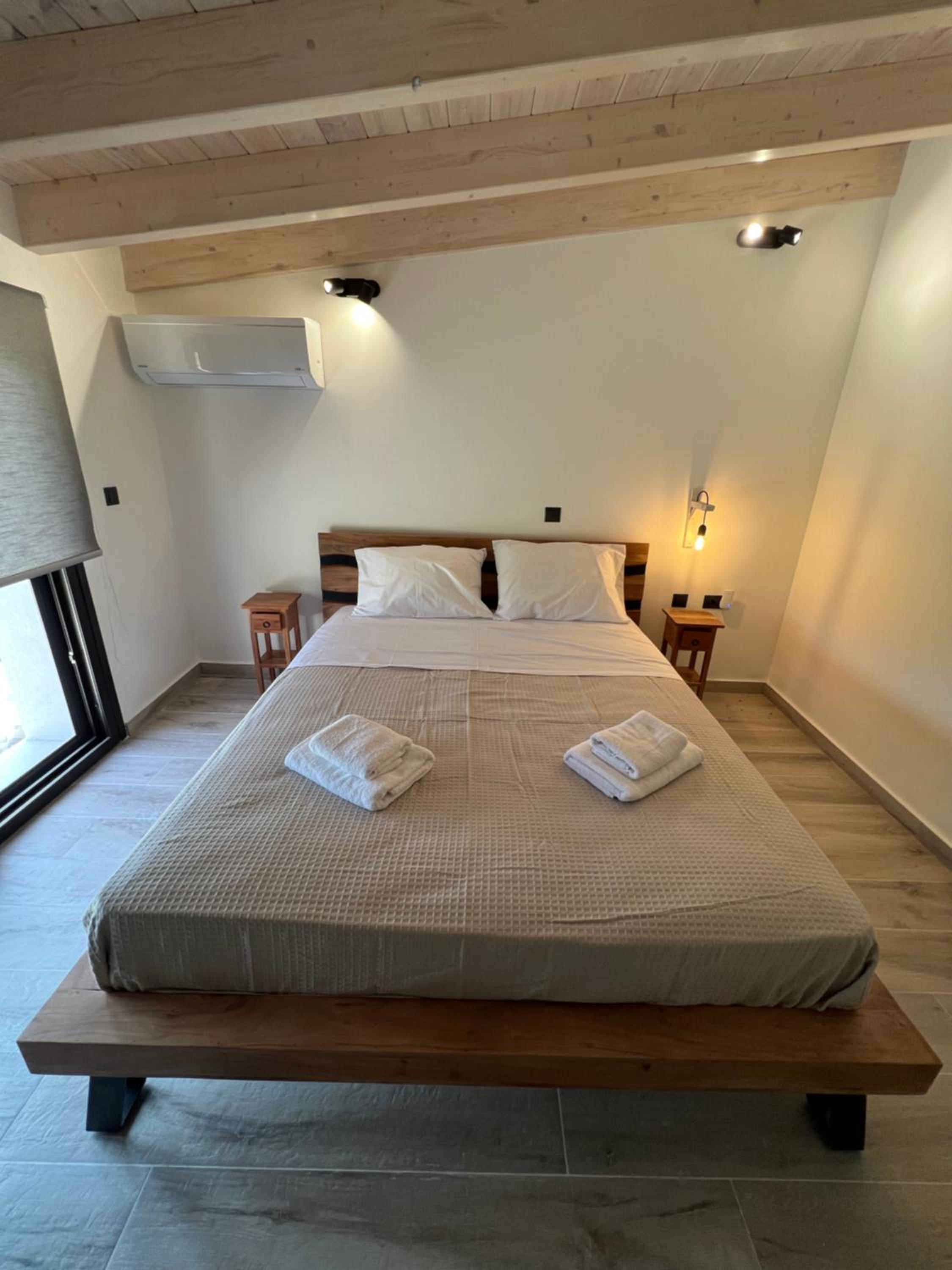 Stablus house