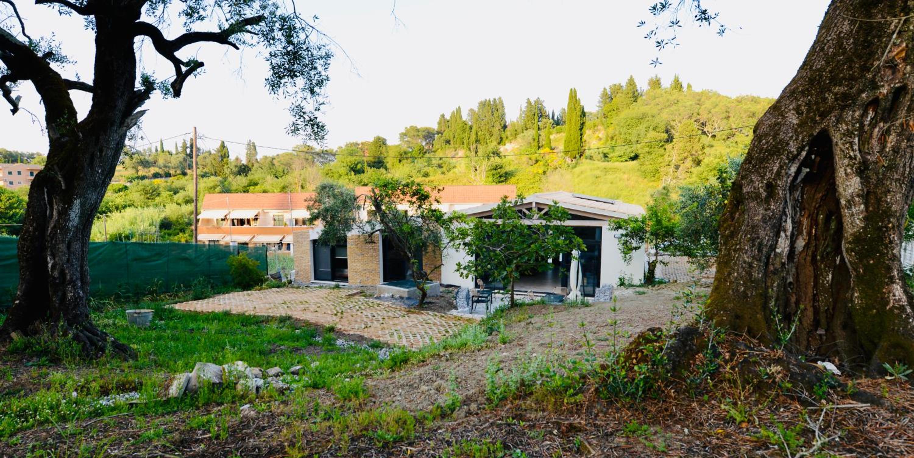 Stablus house