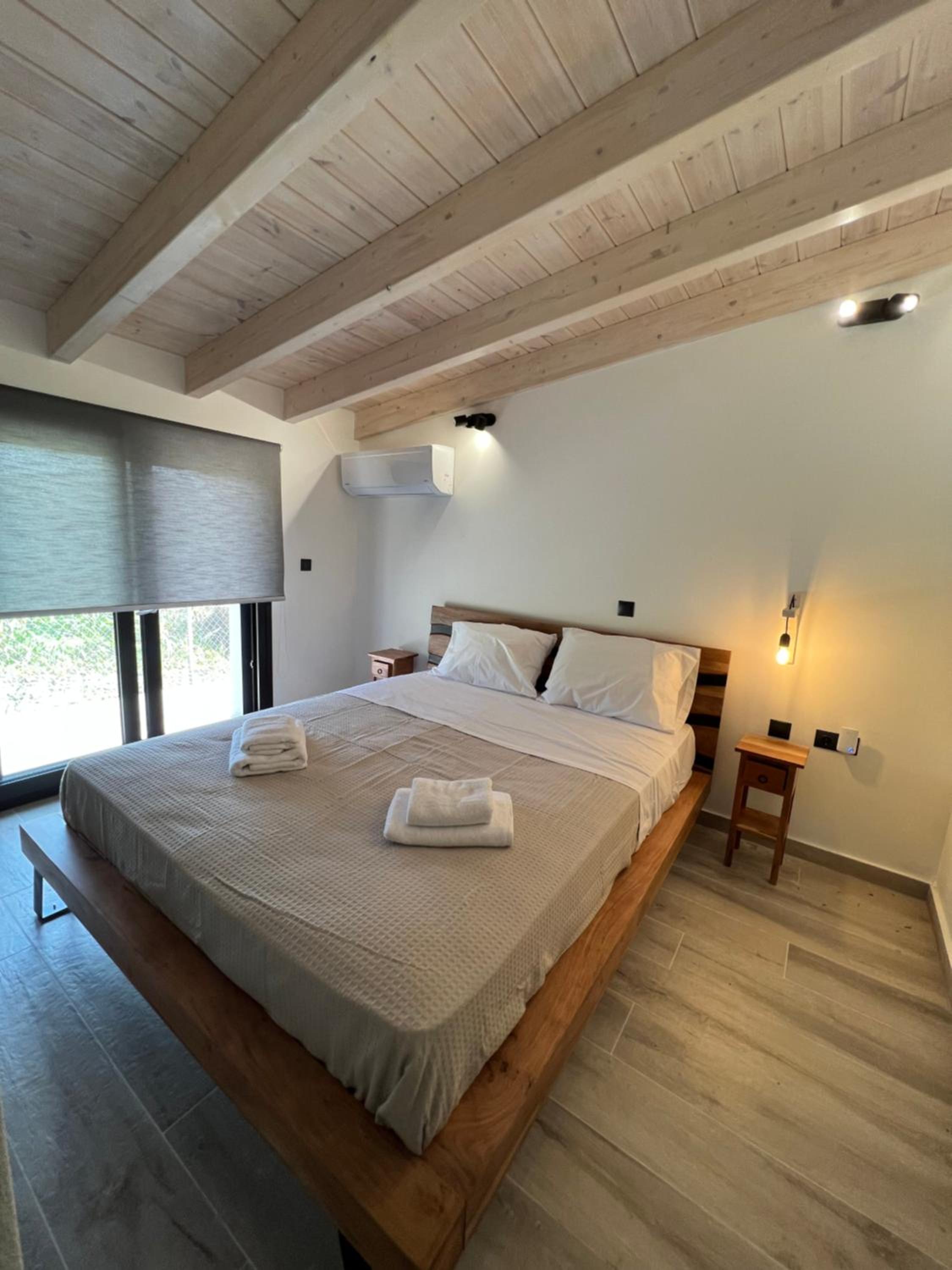 Stablus house