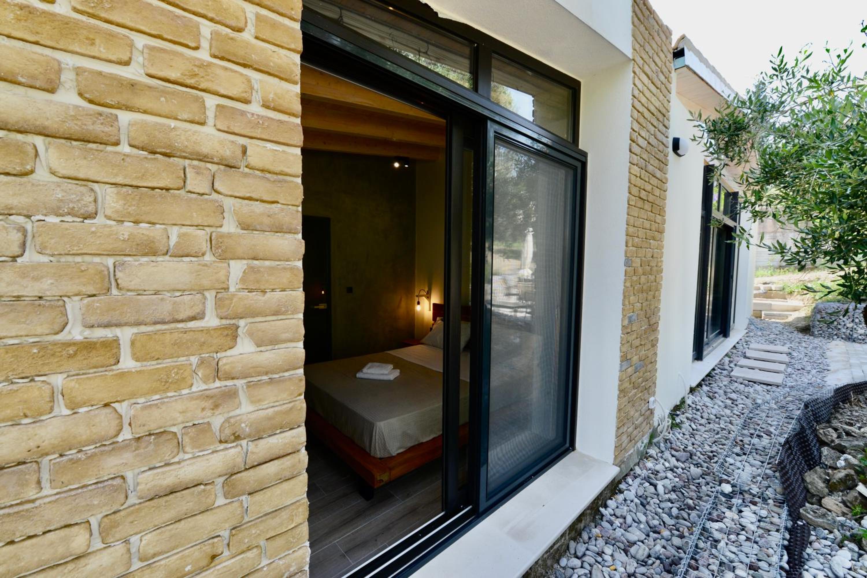 Stablus house
