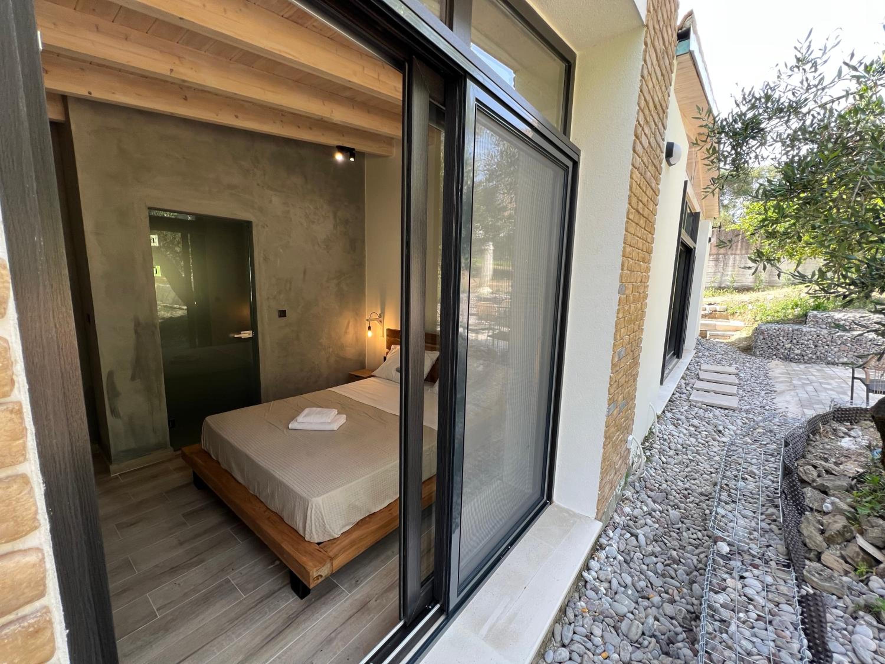 Stablus house