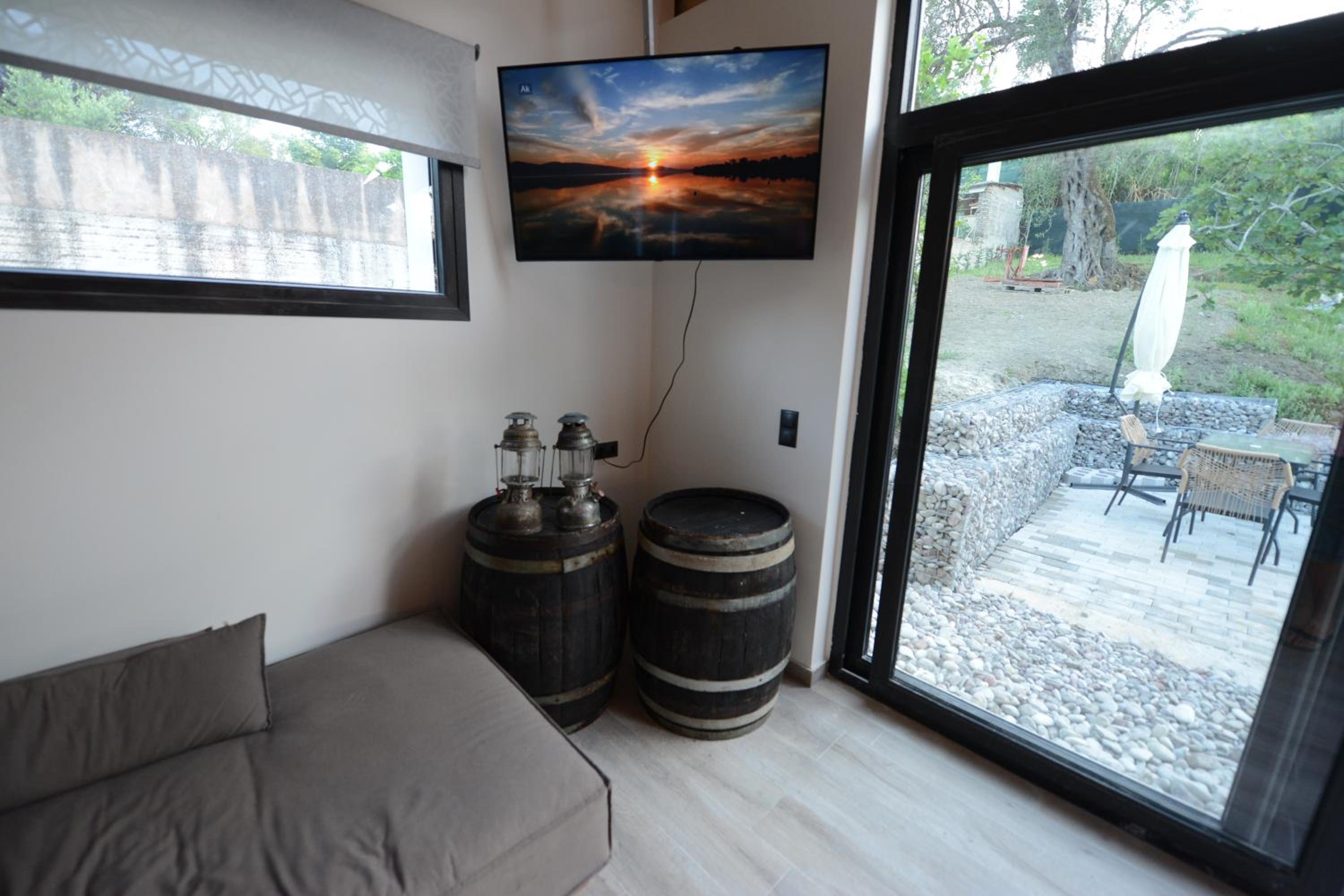 Stablus house