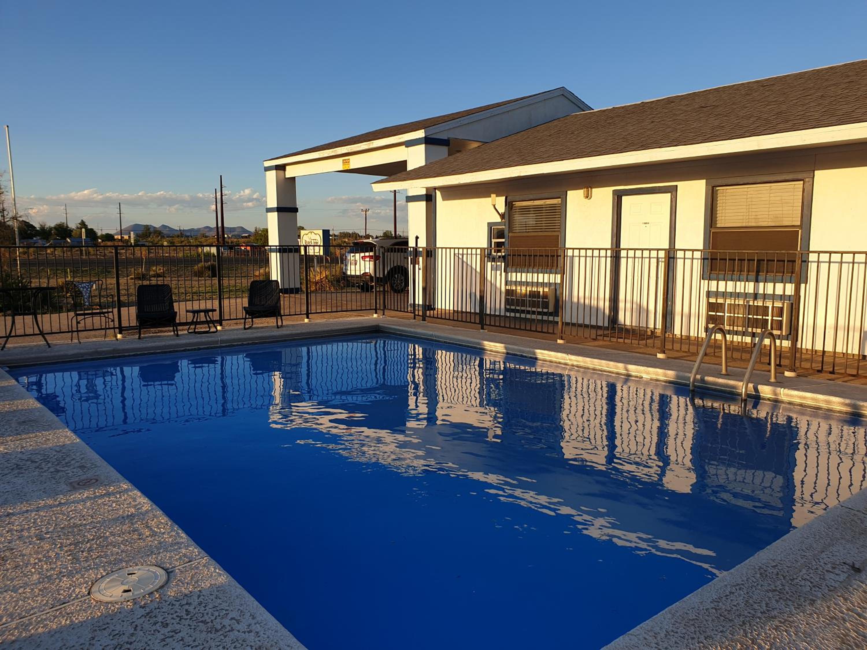 Riata Inn - Marfa - Property Image 3