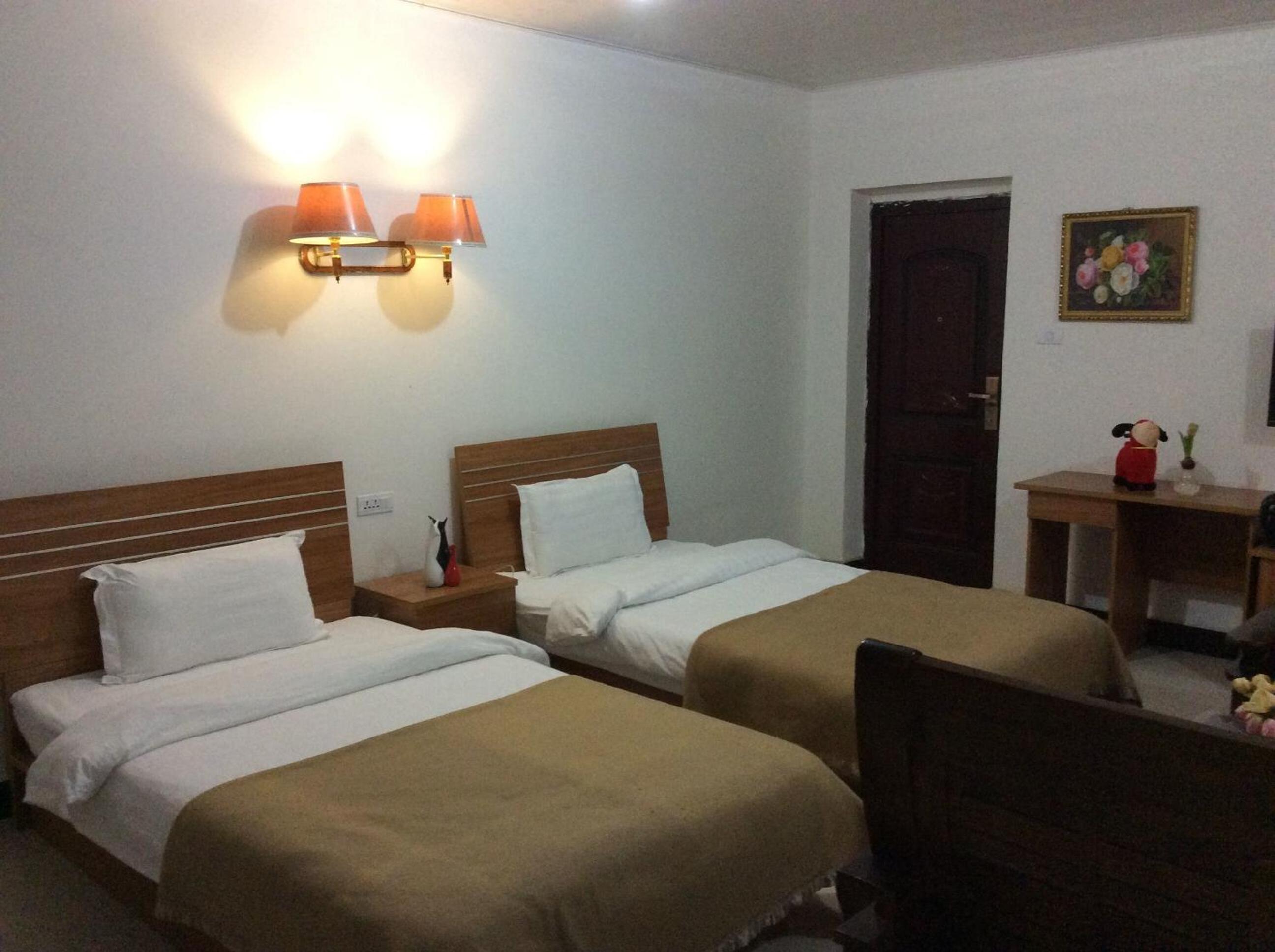 Huashan International Youth Hostel
