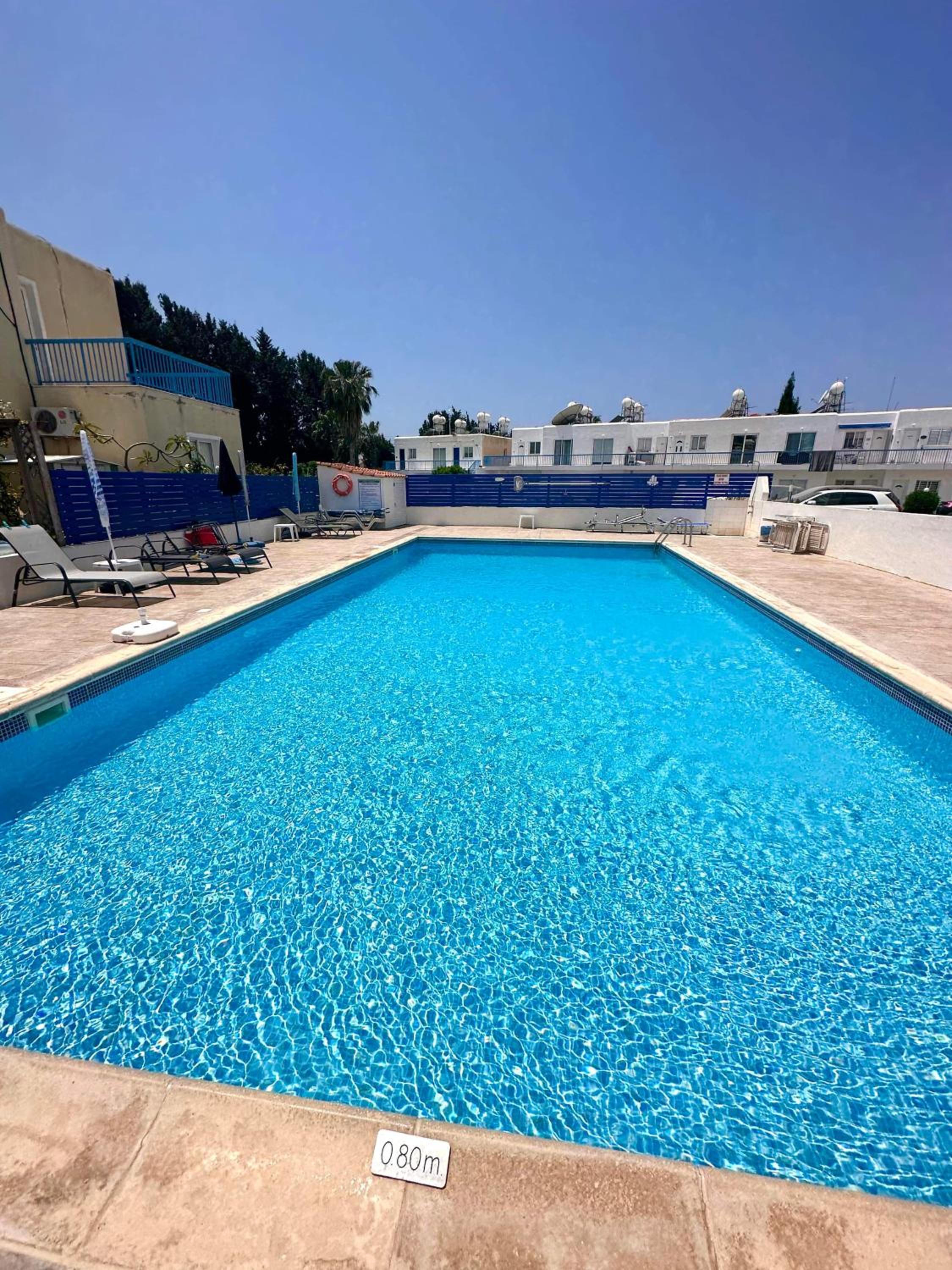 Paros Gardens, Universal Paphos