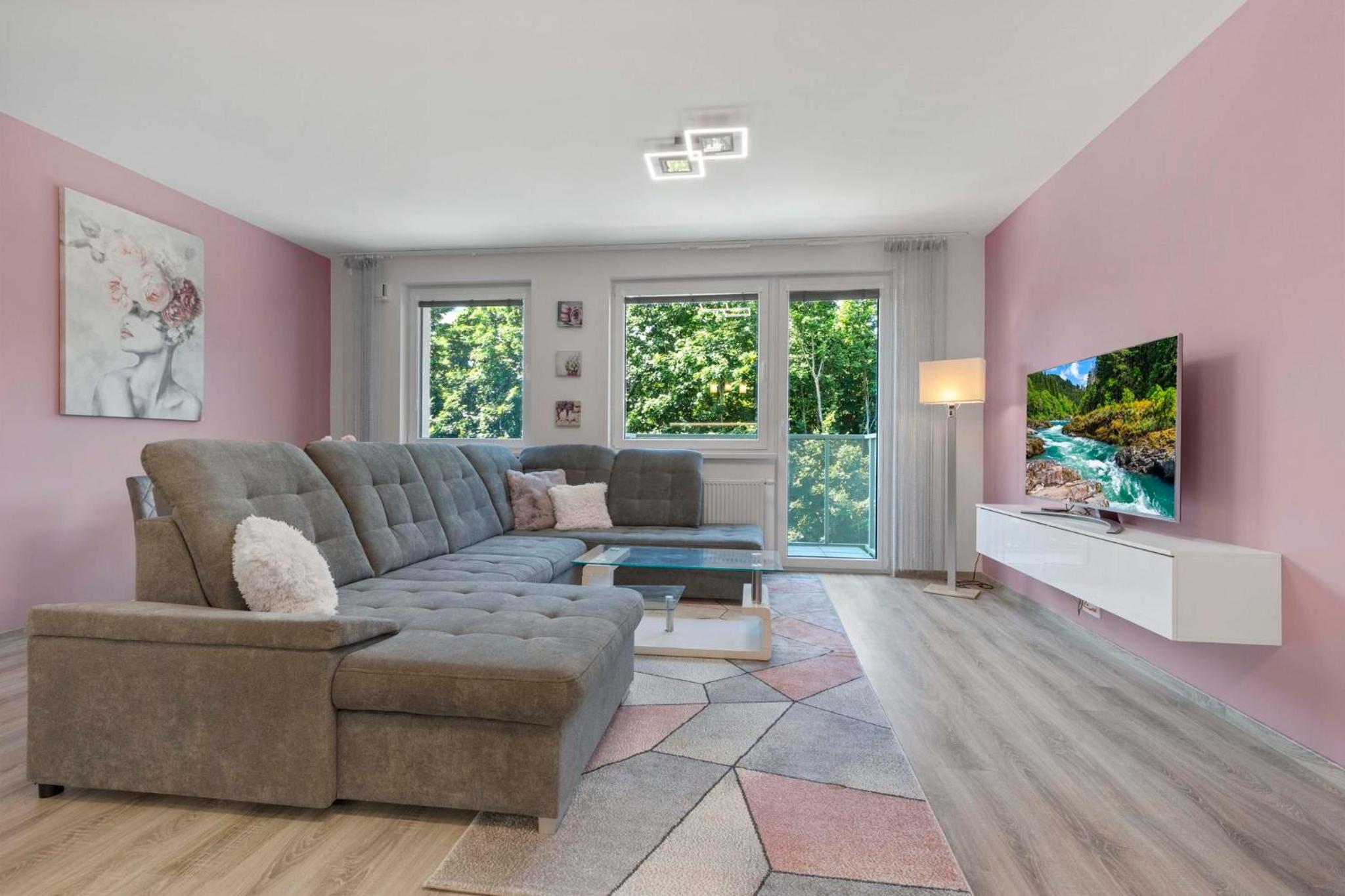New 3-room Apartment next to Bratislava Airport - FREE PARKING view 5