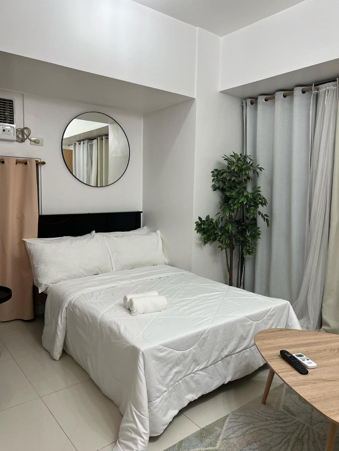 1BR Studio at viceroy McKinley taguig