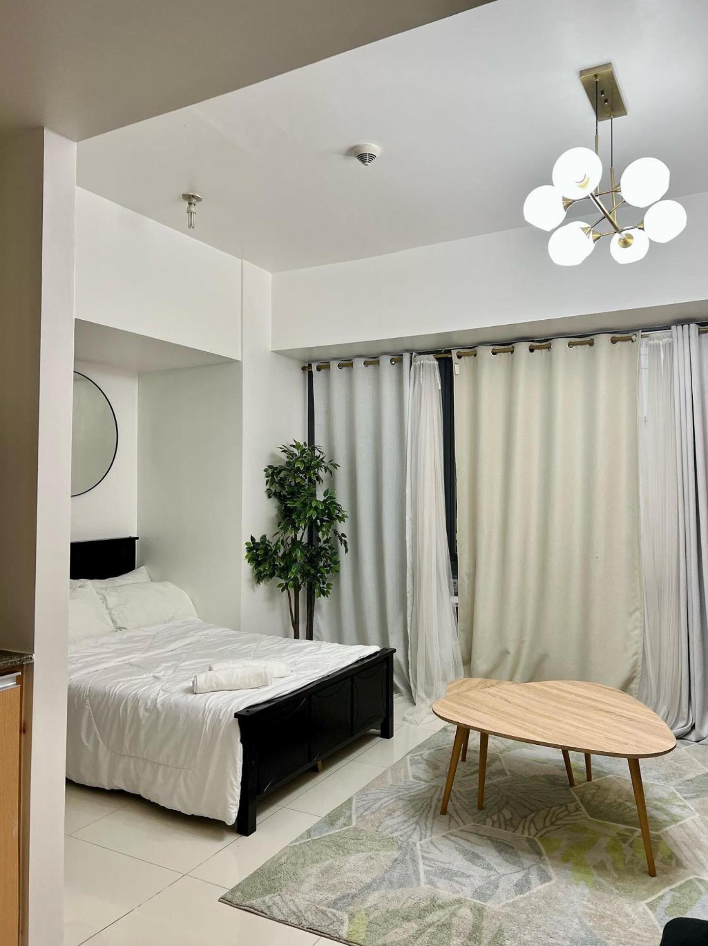 1BR Studio at viceroy McKinley taguig