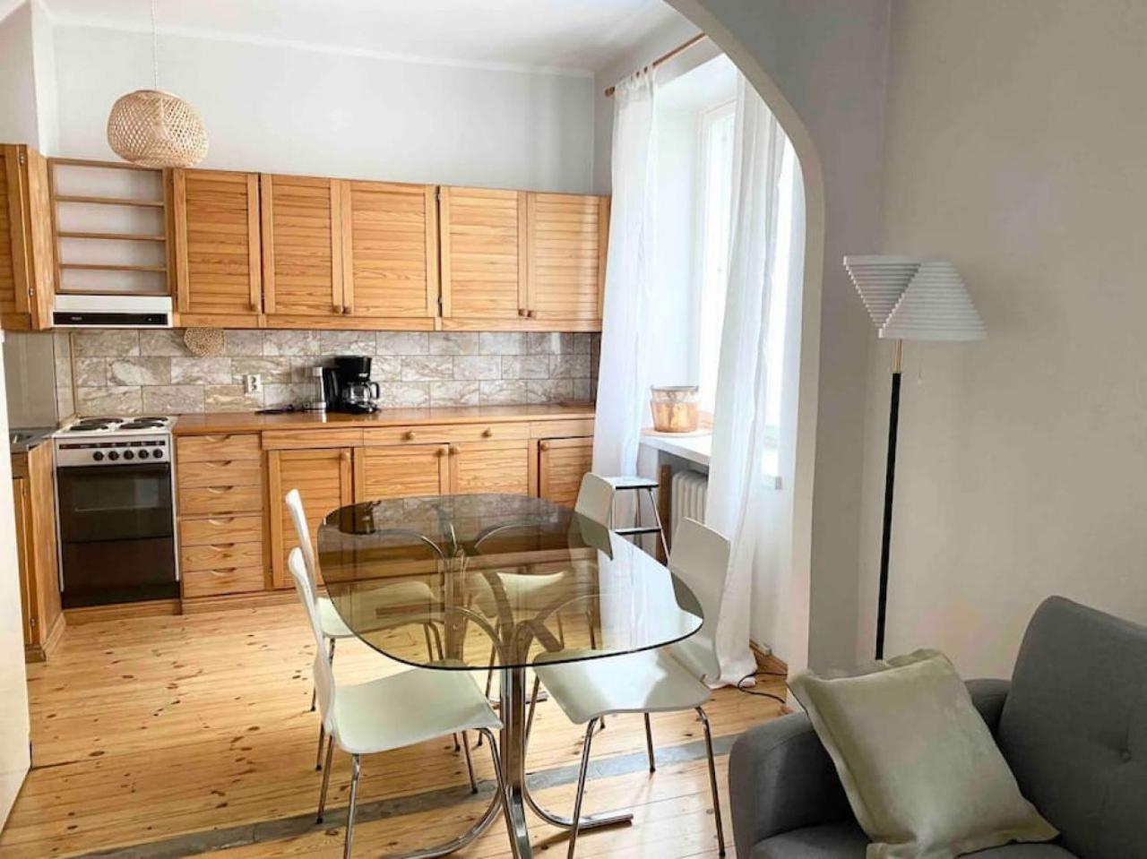 ULLANLINNA Big apartment in the heart of Helsinki