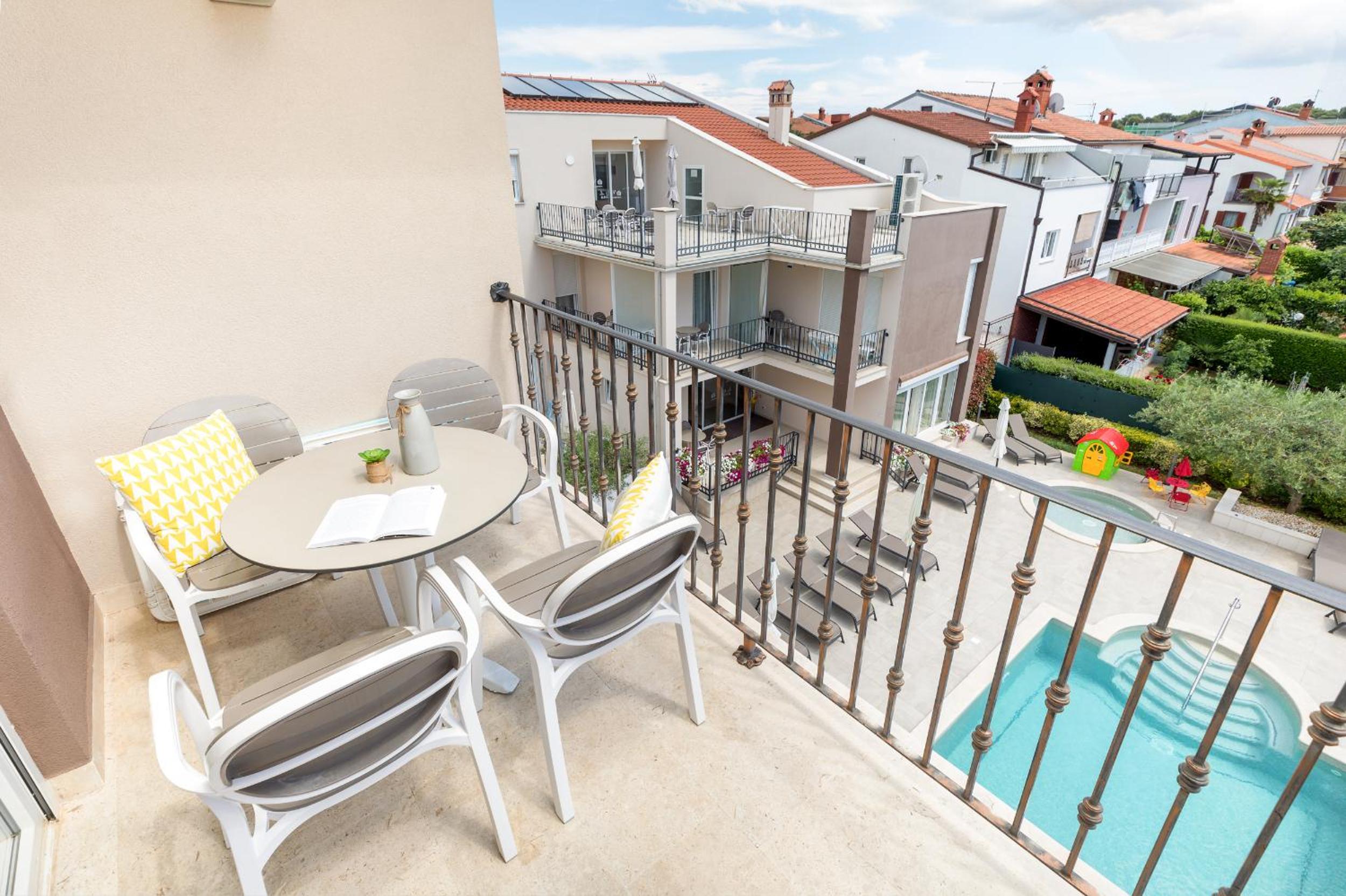 Apartments Villa Nina