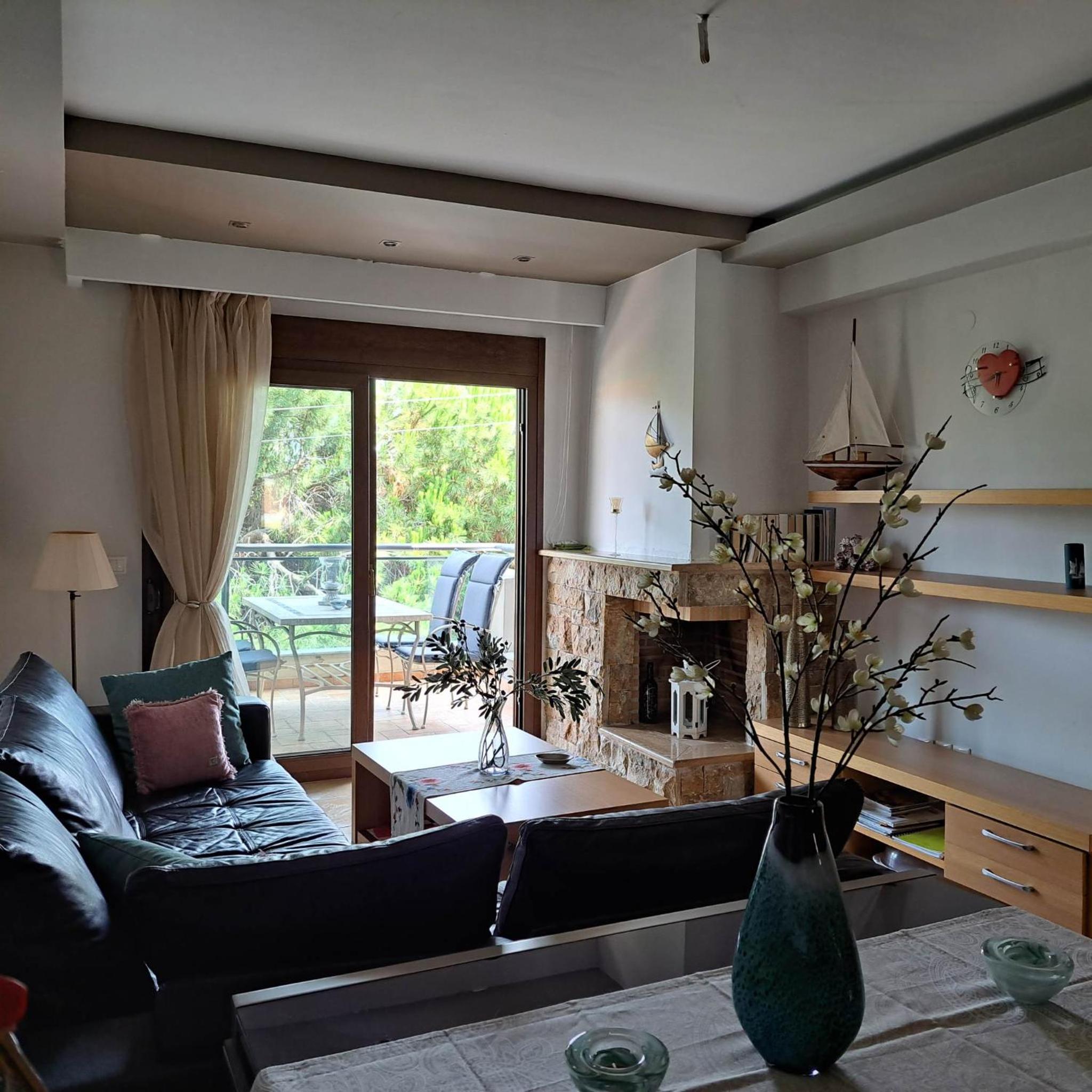 Apartment beside the sea view 4