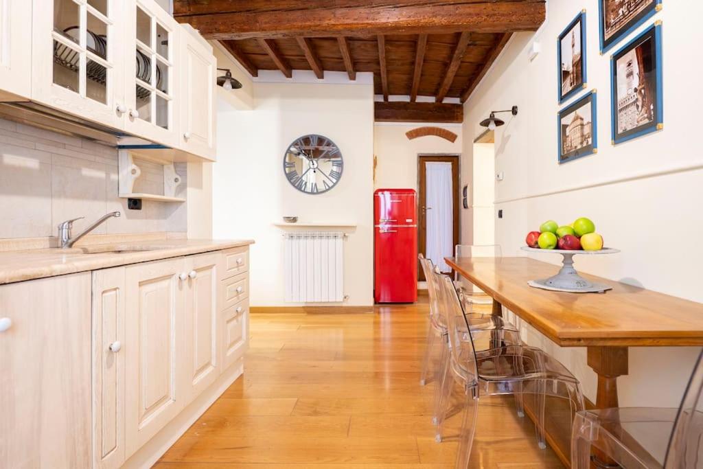 Diladdarno-Florence style APT