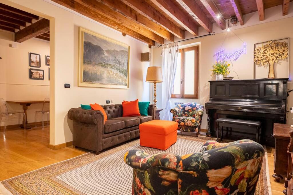 Diladdarno-Florence style APT