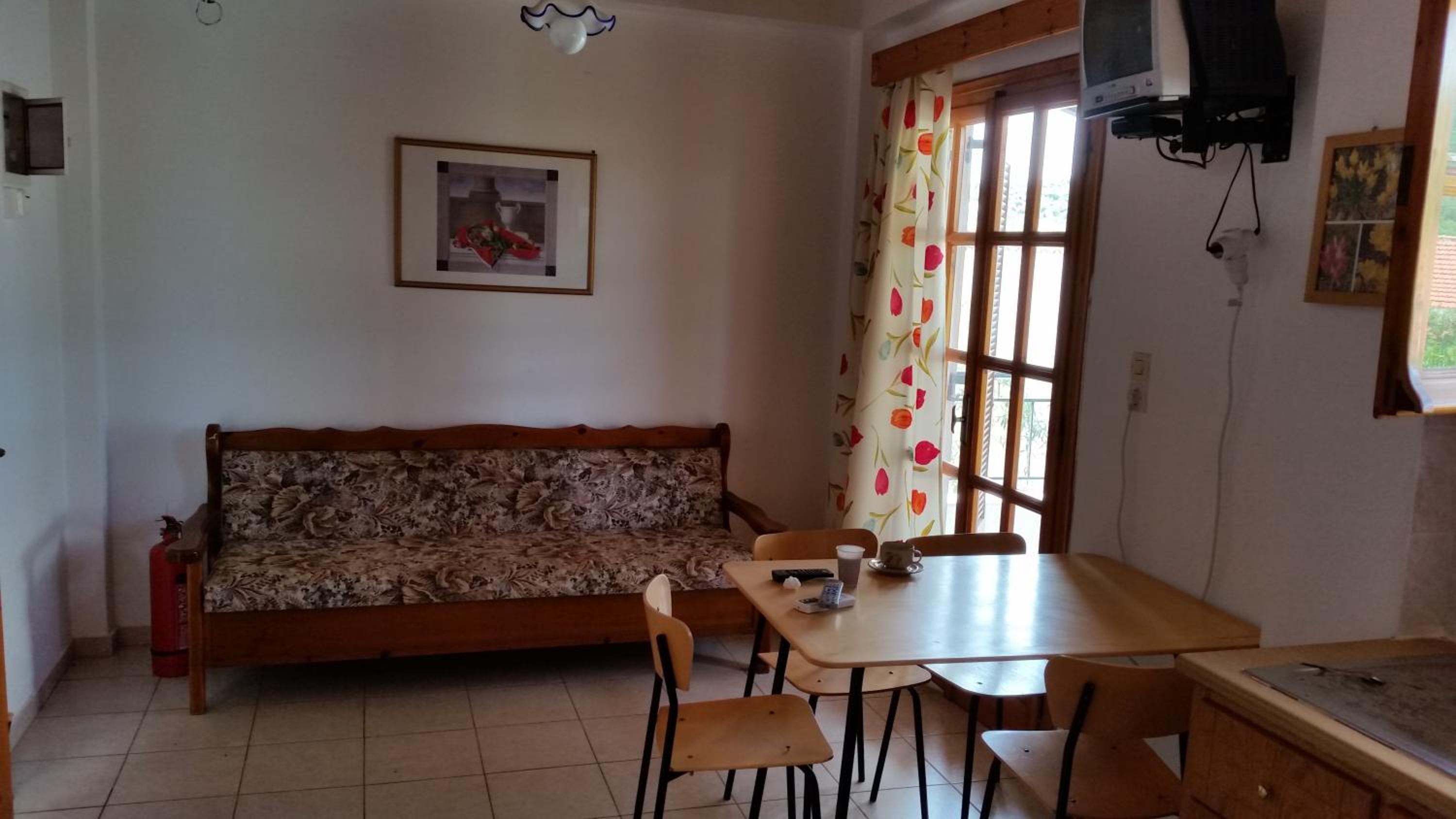 Niki Apartments