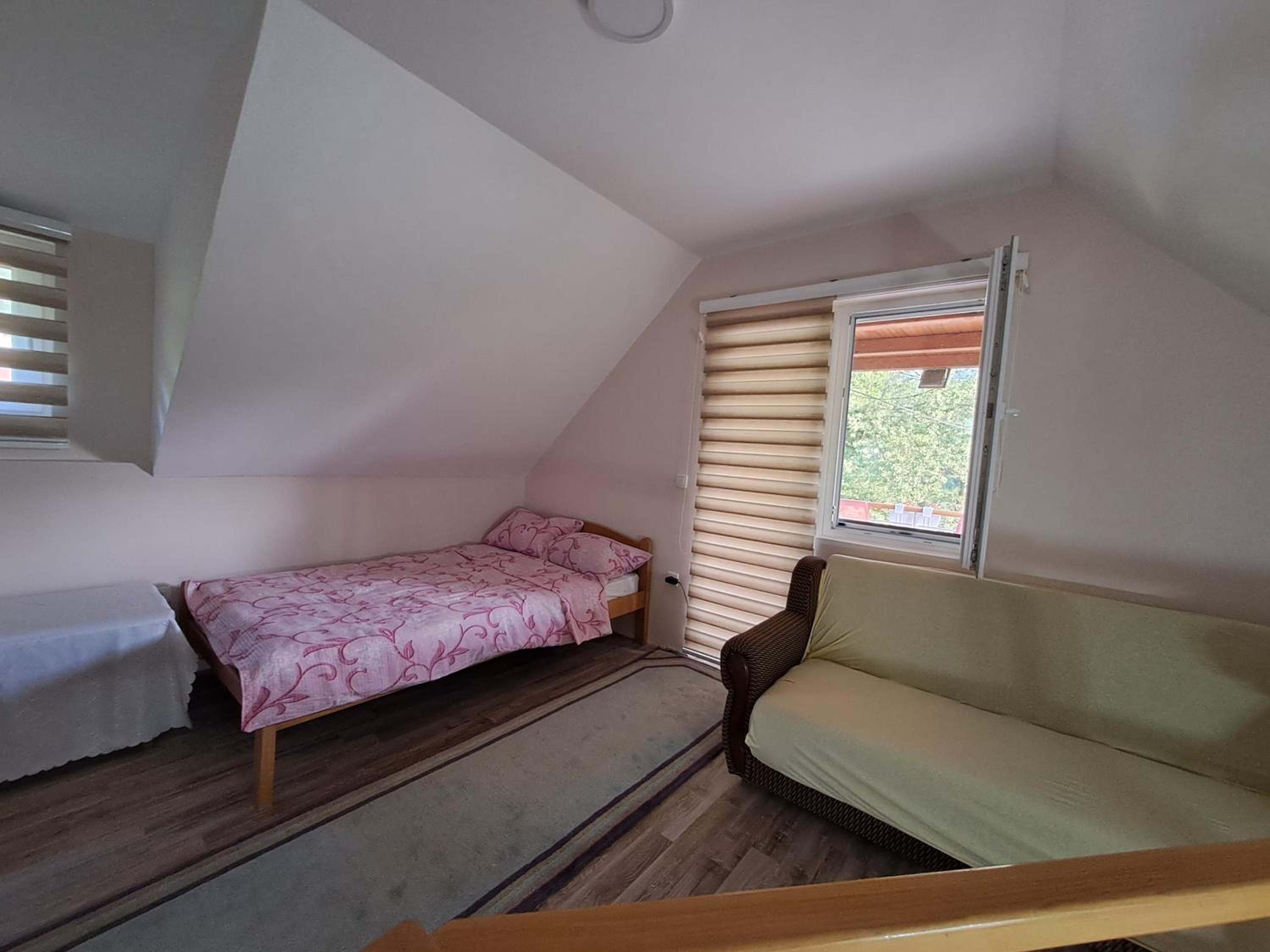 Vikendica Pored Drine