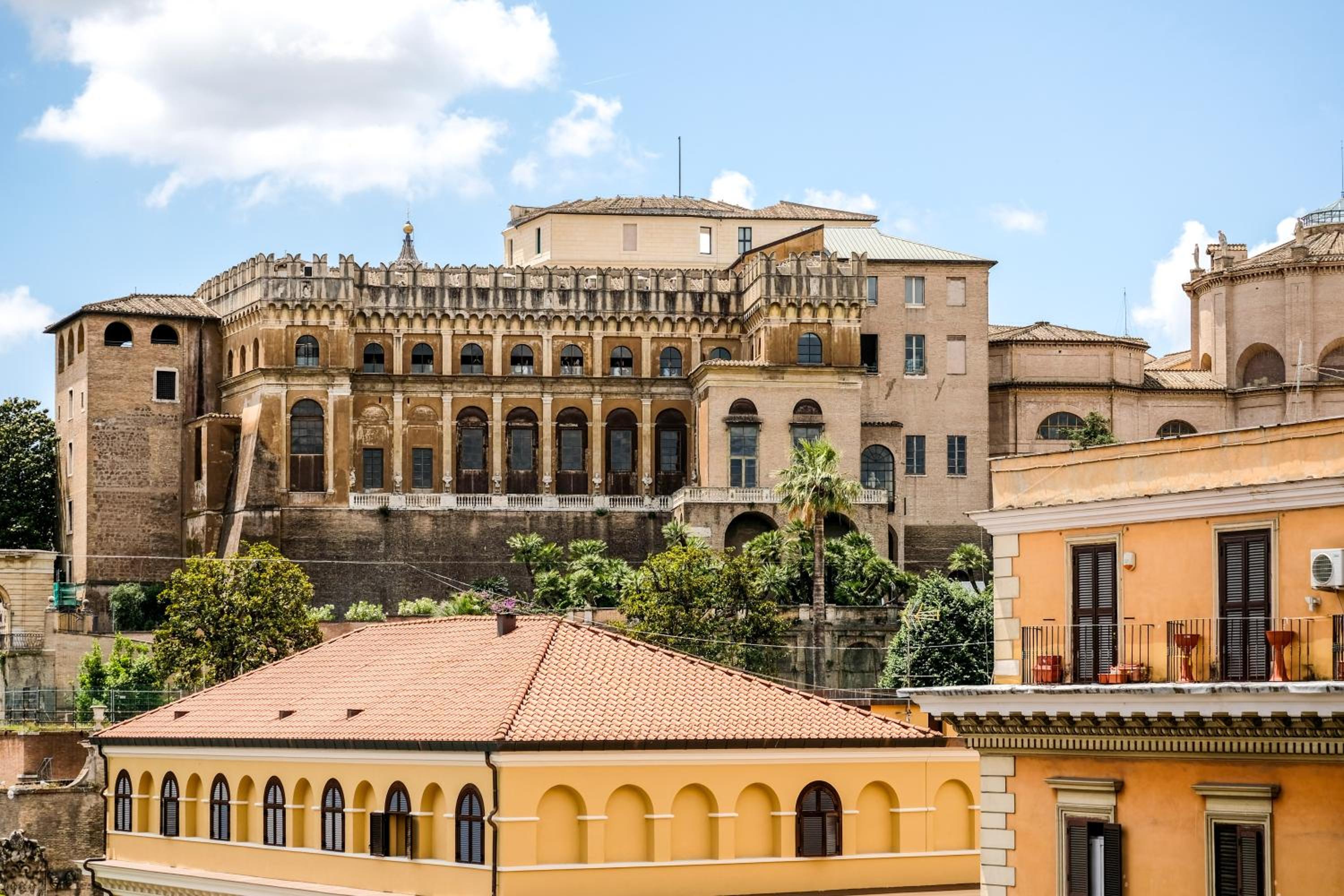 Family apartment near Vatican Museum