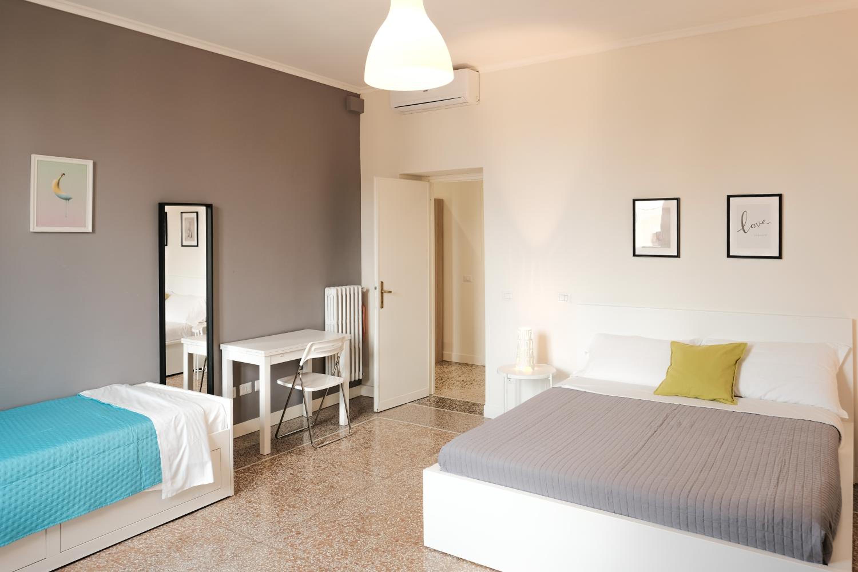 Family apartment near Vatican Museum