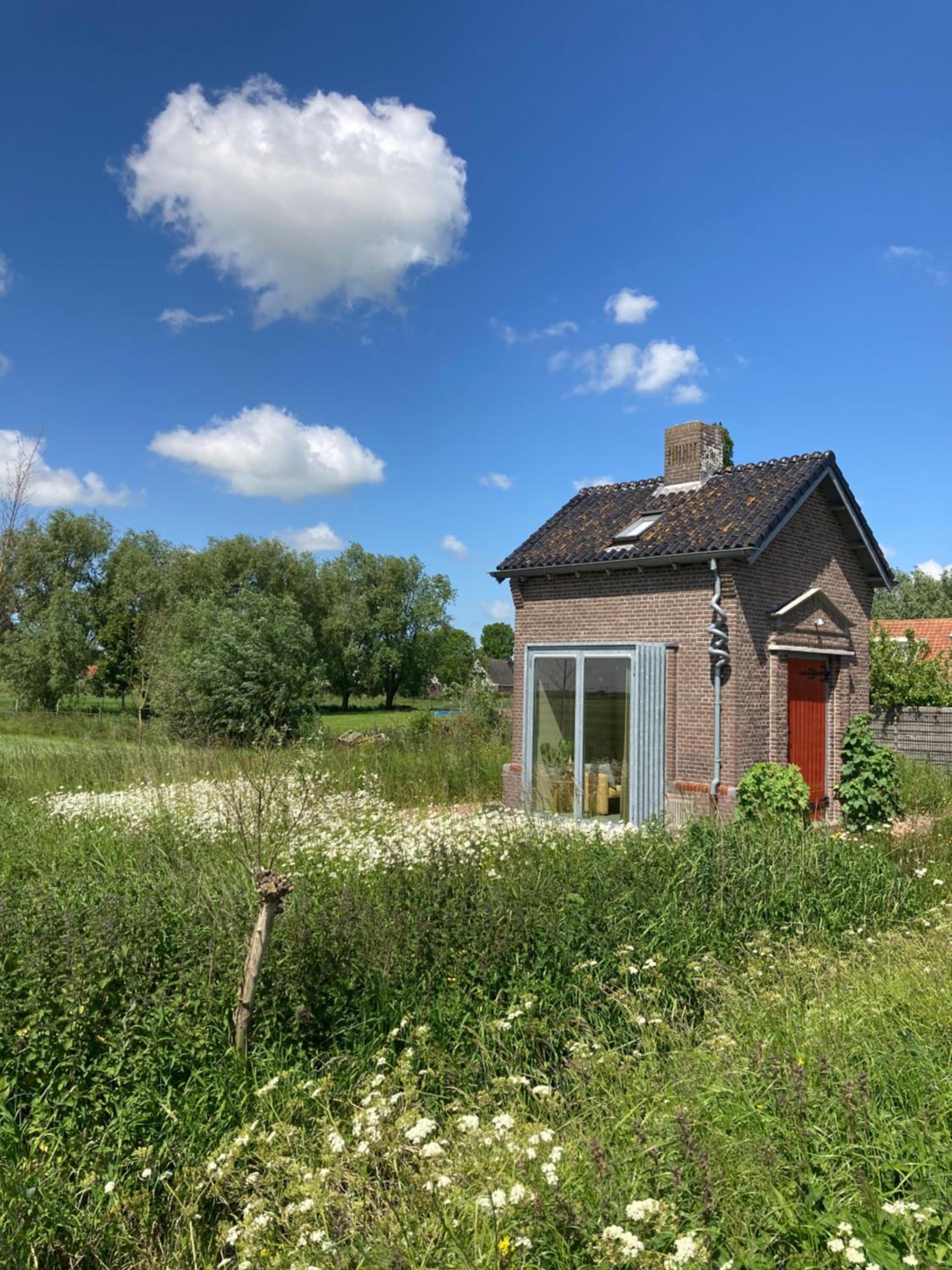 Tiny house Van hoogspanning naar ontspanning view 3