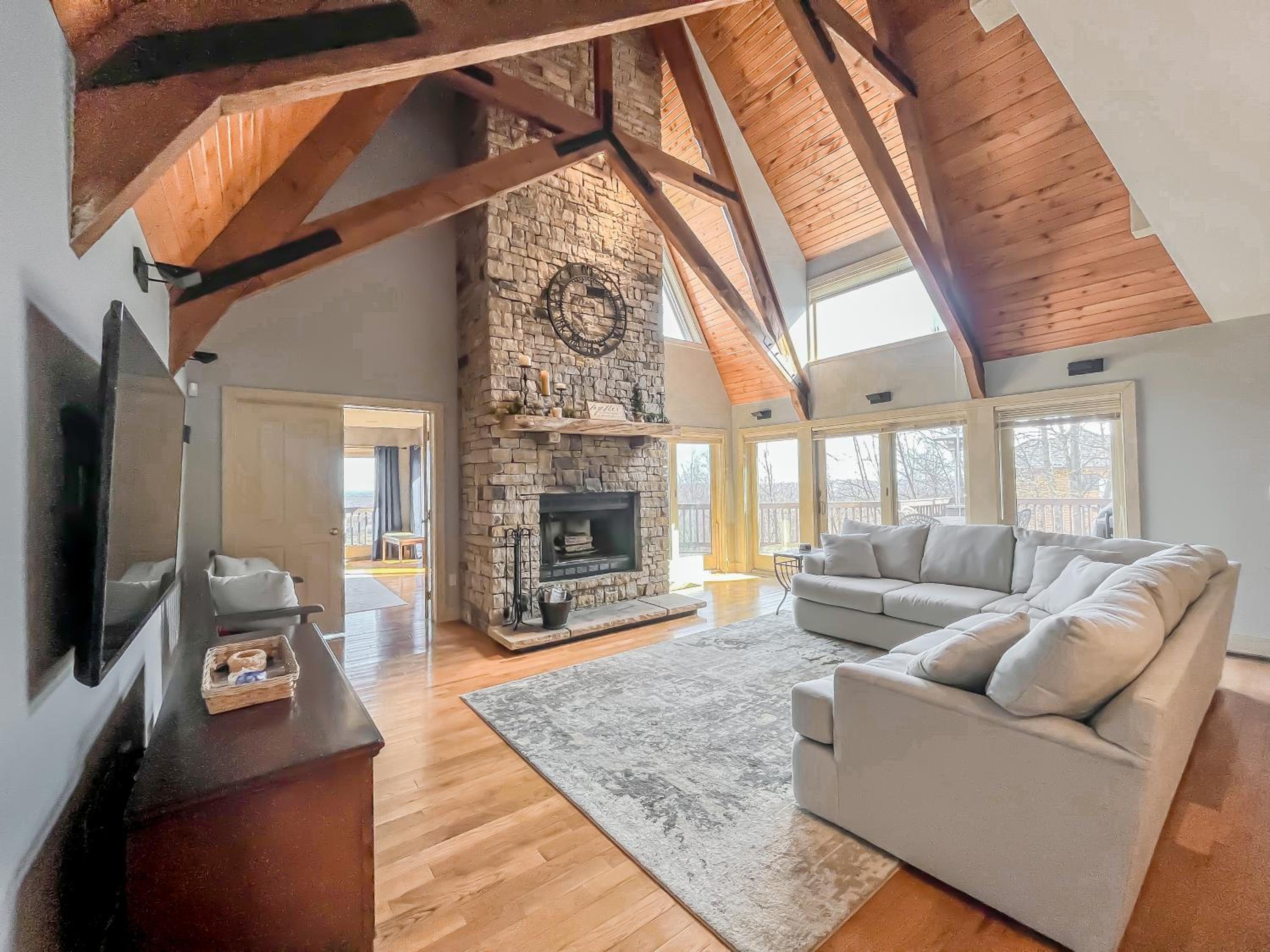 Luxury Stunning Mountaintop Home with Hot Tub and Lake Views view 3